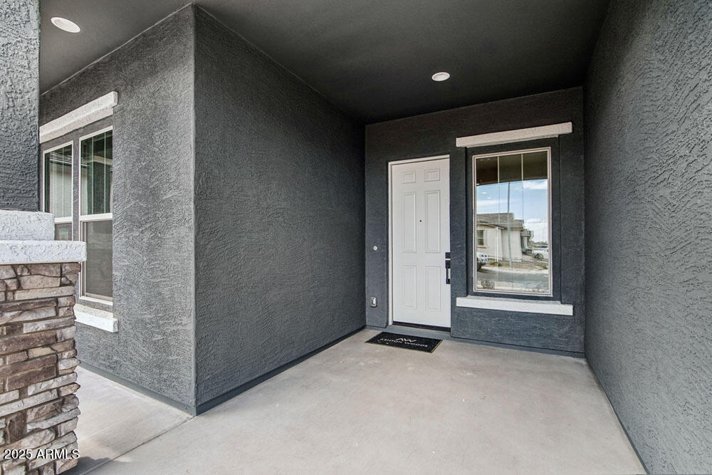11432 E UTOPIA Avenue