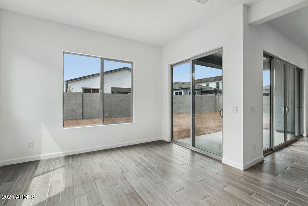 11432 E UTOPIA Avenue