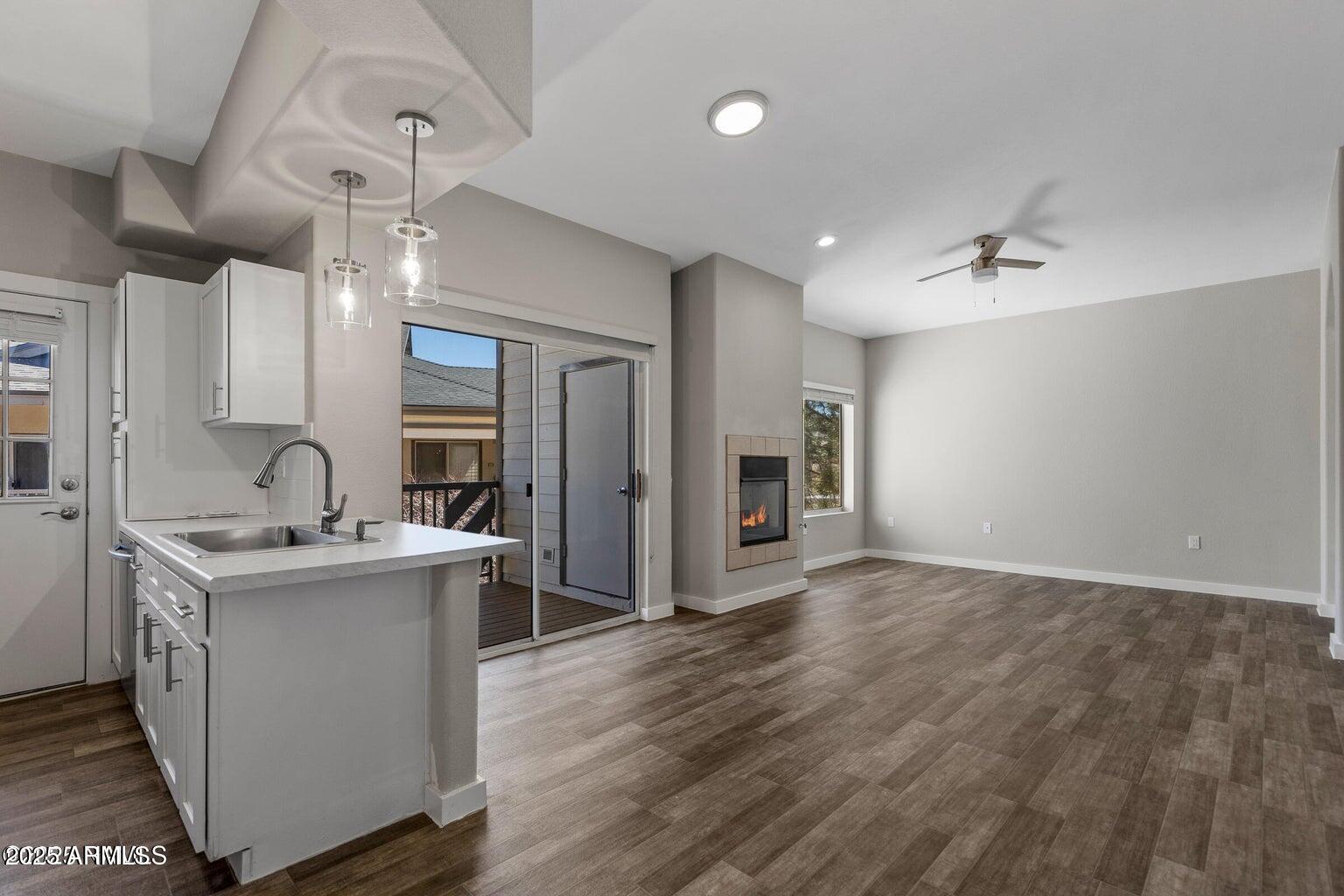 4343 E SOLIERE Avenue 2070