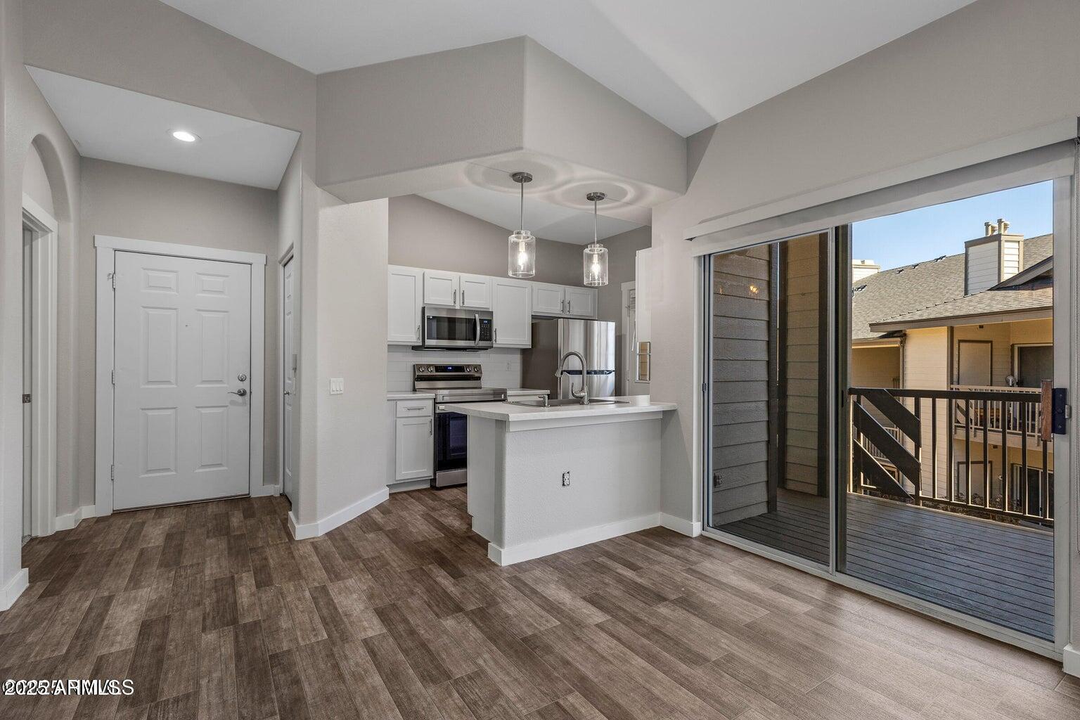 4343 E SOLIERE Avenue 2070