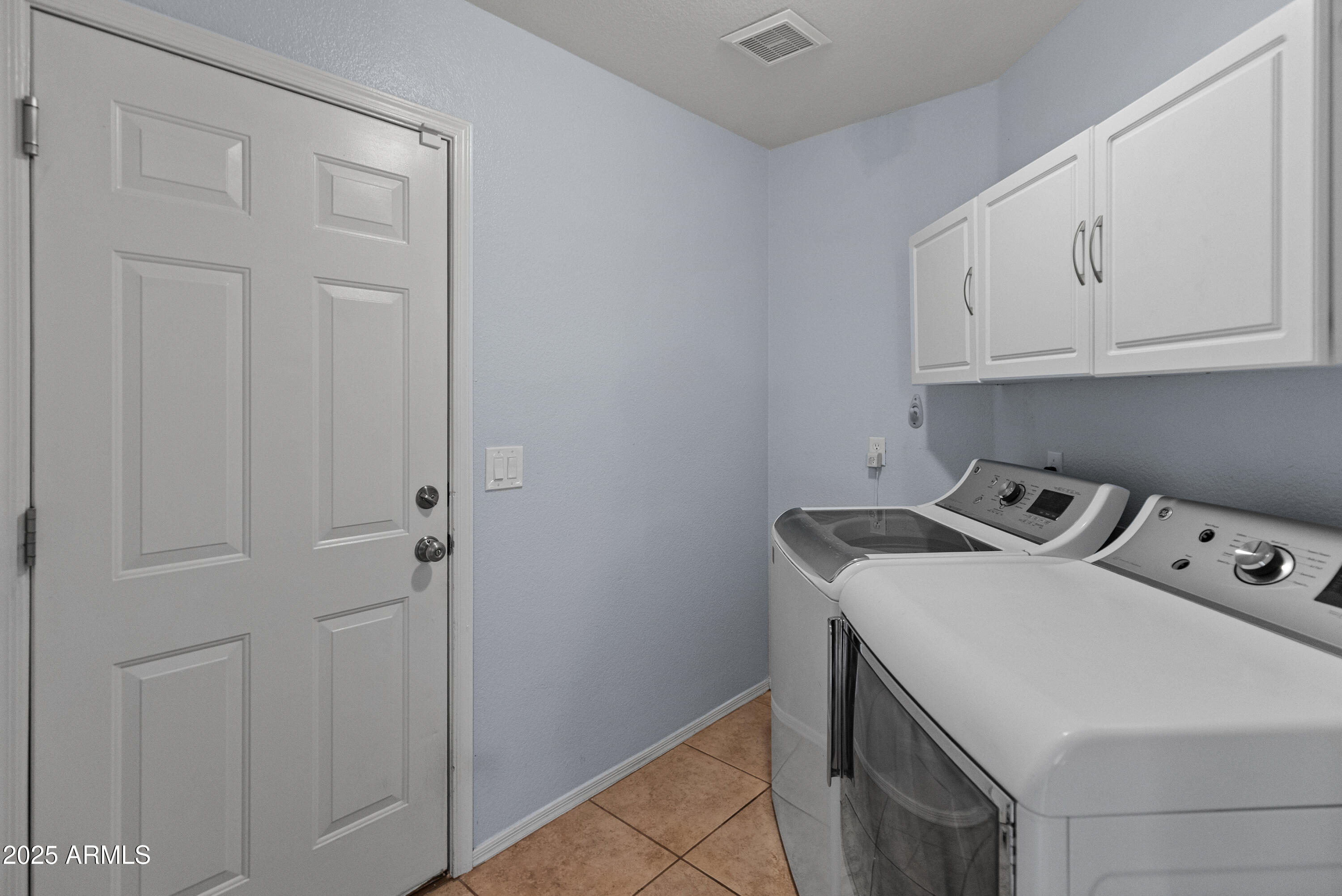 15055 S 40TH Place
