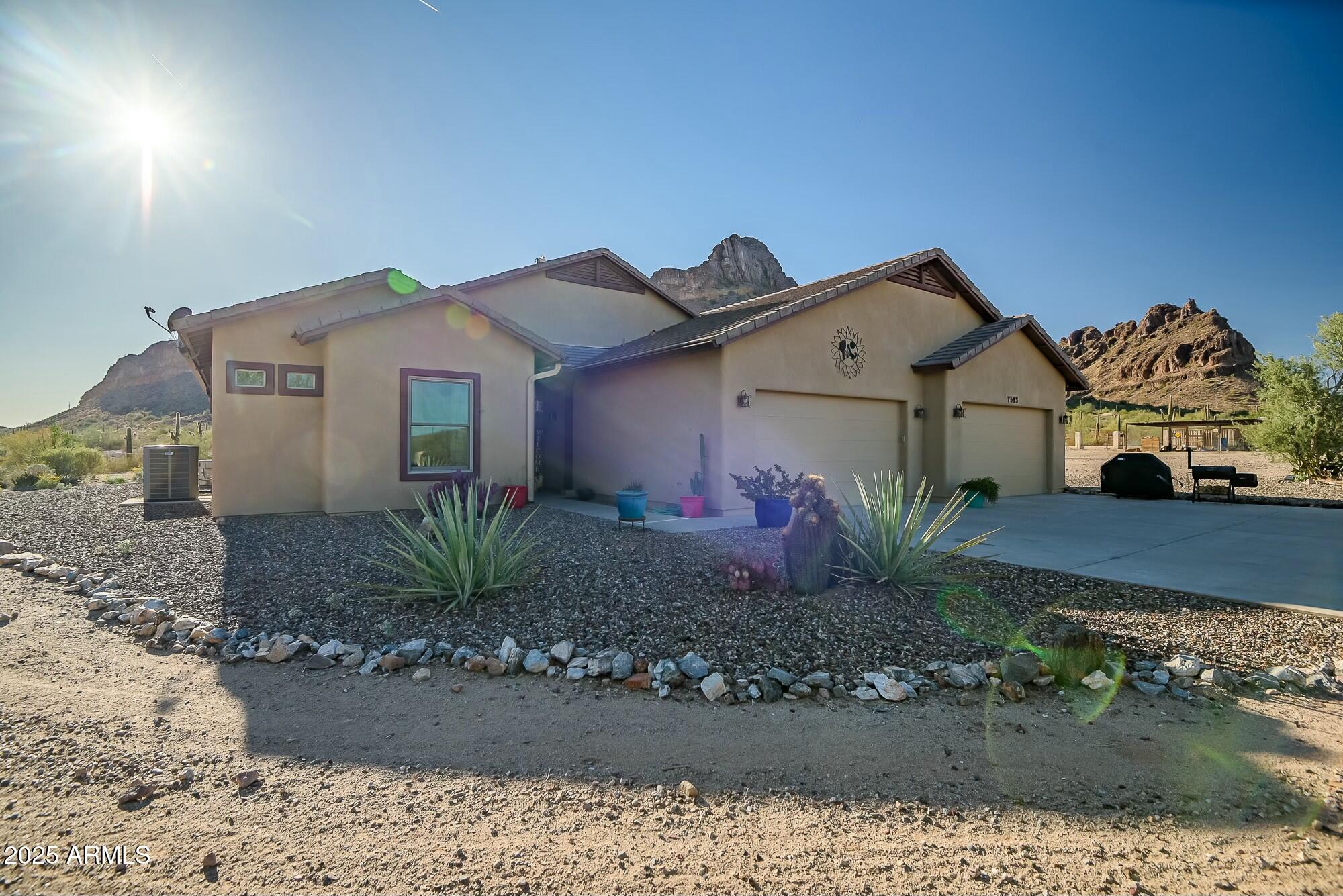 7593 W VIVIAN Place