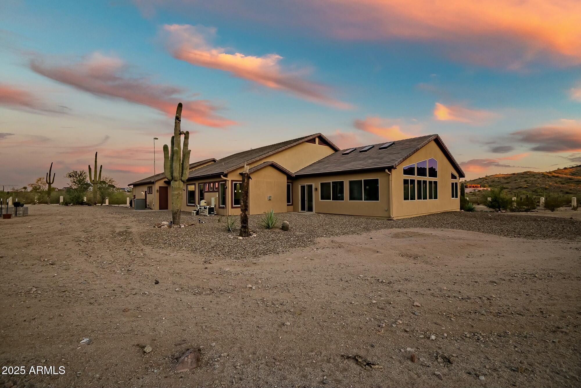 7593 W VIVIAN Place