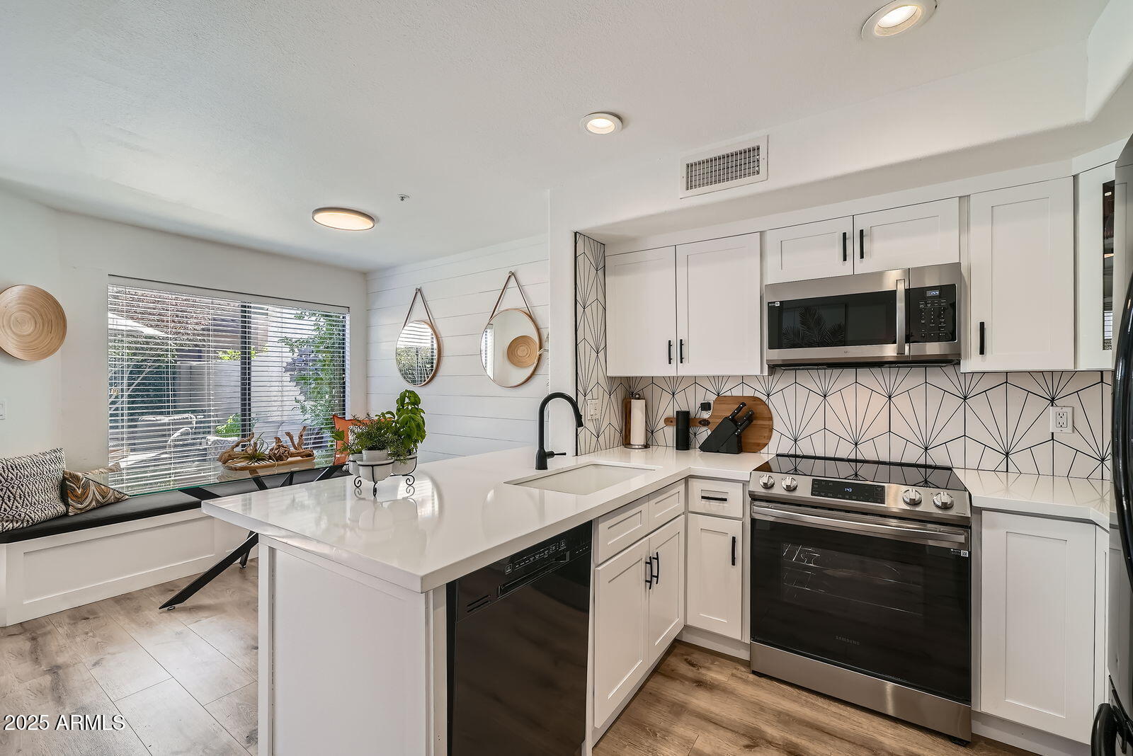 1155 W EDGEWATER Drive