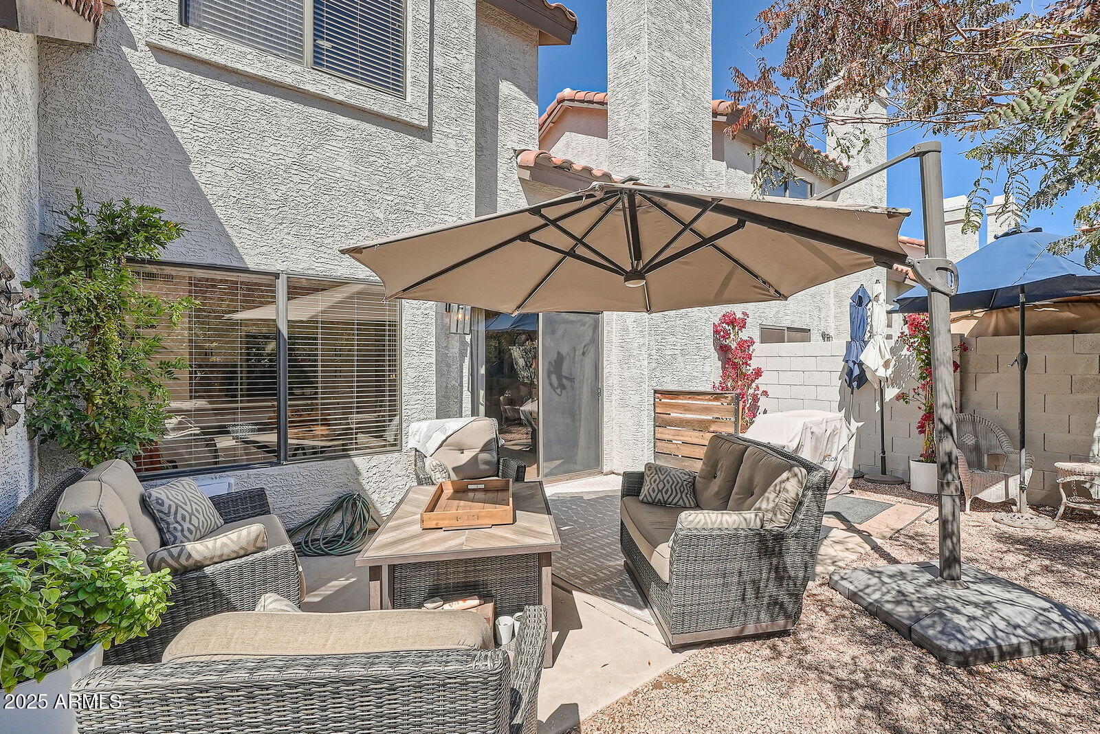 1155 W EDGEWATER Drive