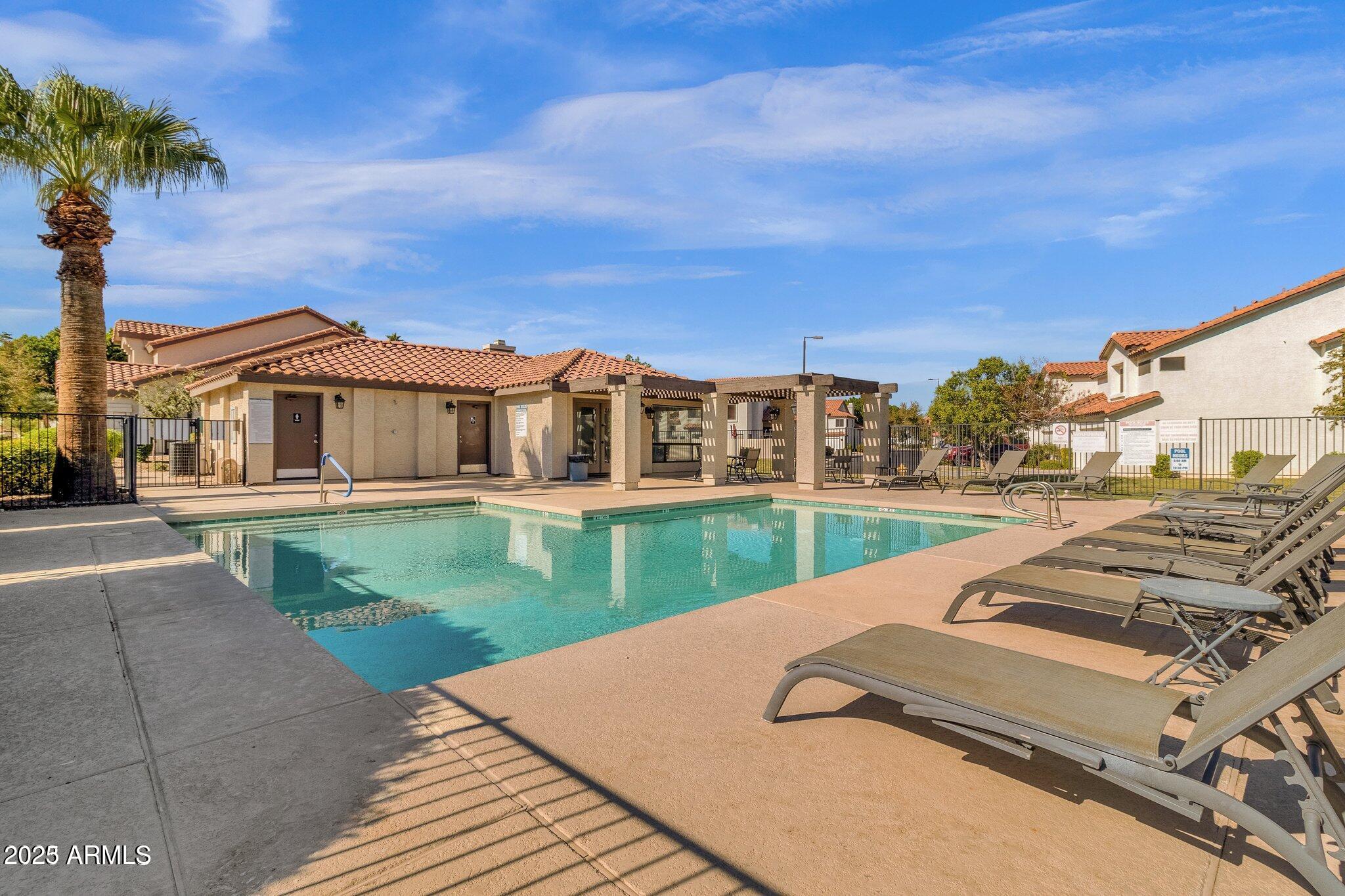 1155 W EDGEWATER Drive