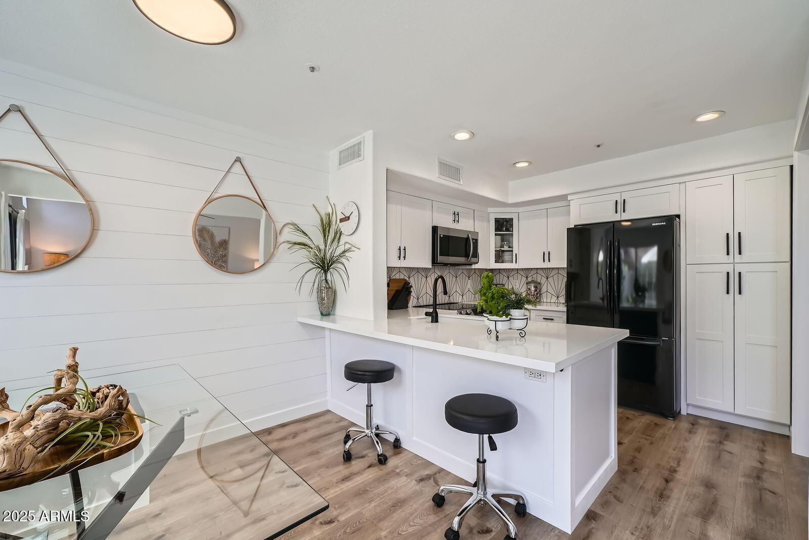 1155 W EDGEWATER Drive