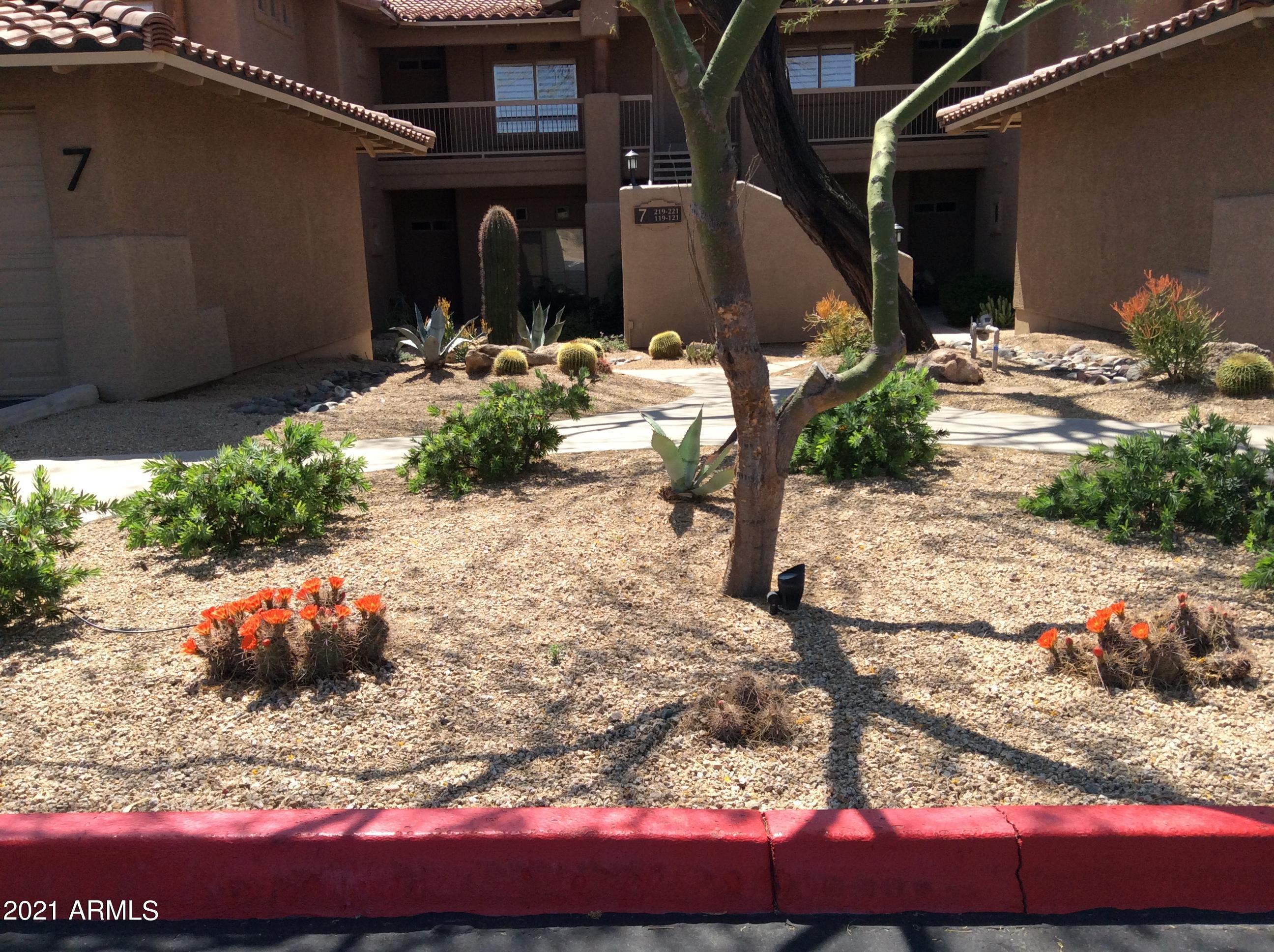 8880 E PARAISO Drive 121