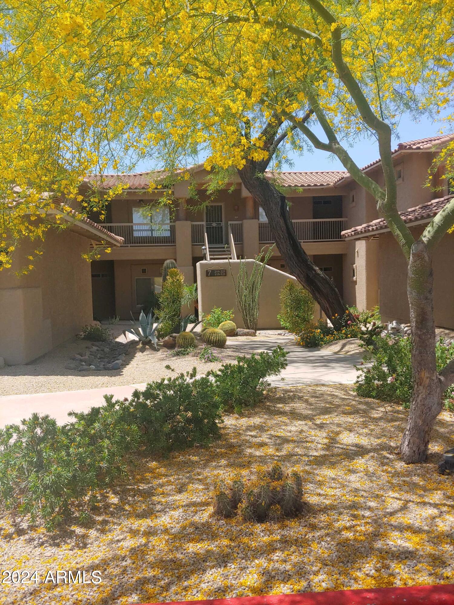 8880 E PARAISO Drive 121