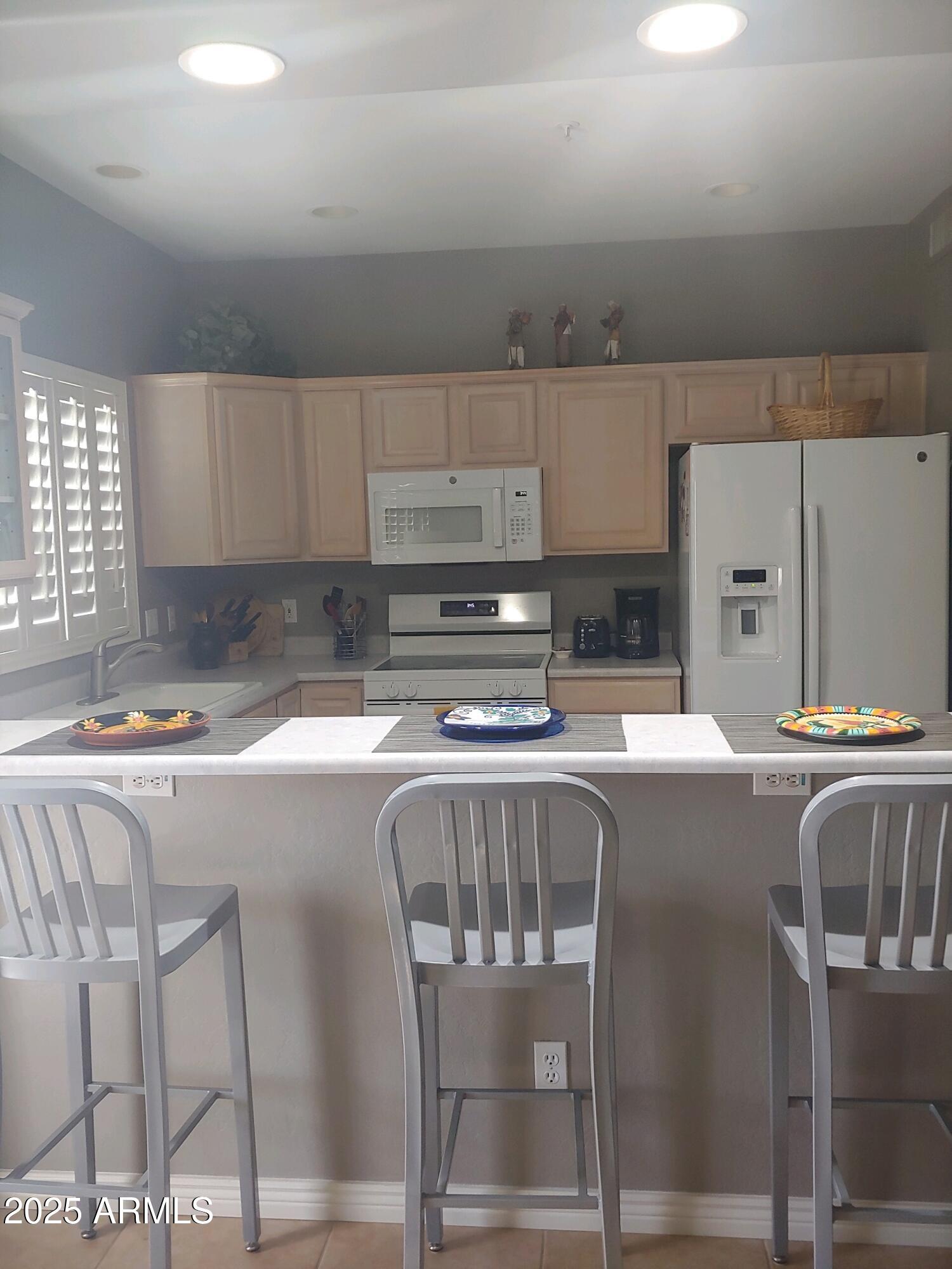 8880 E PARAISO Drive 121