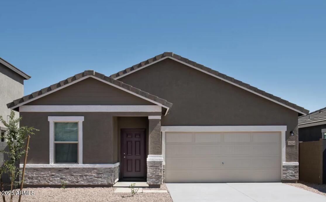5818 W SUNRISE Drive