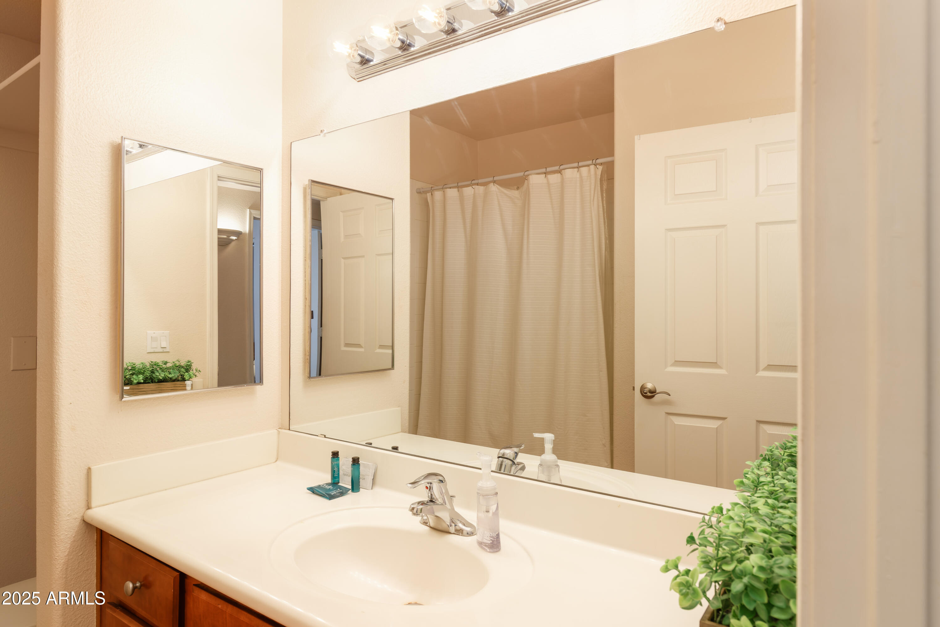 15095 N THOMPSON PEAK Parkway 1012
