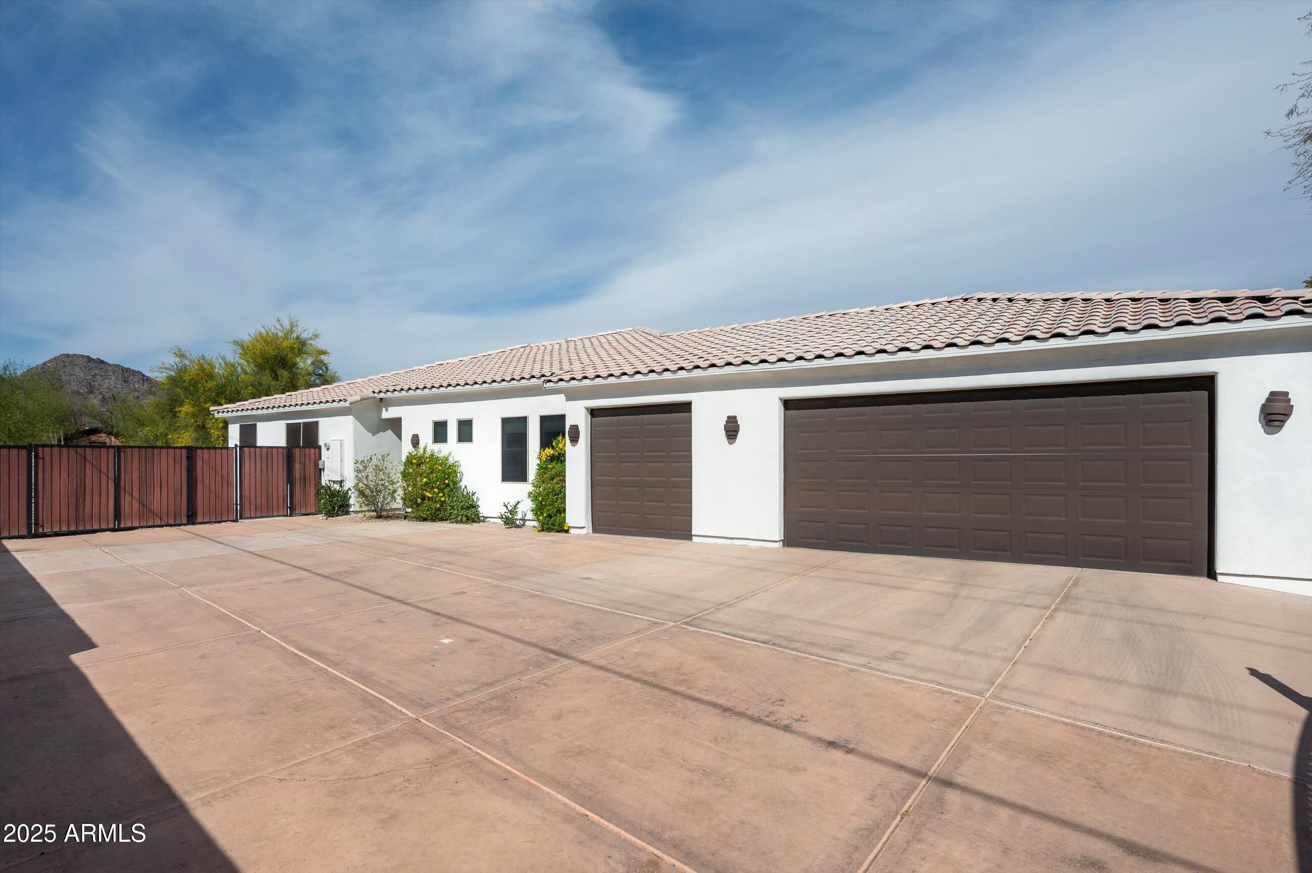 3802 E BETHANY HOME Road