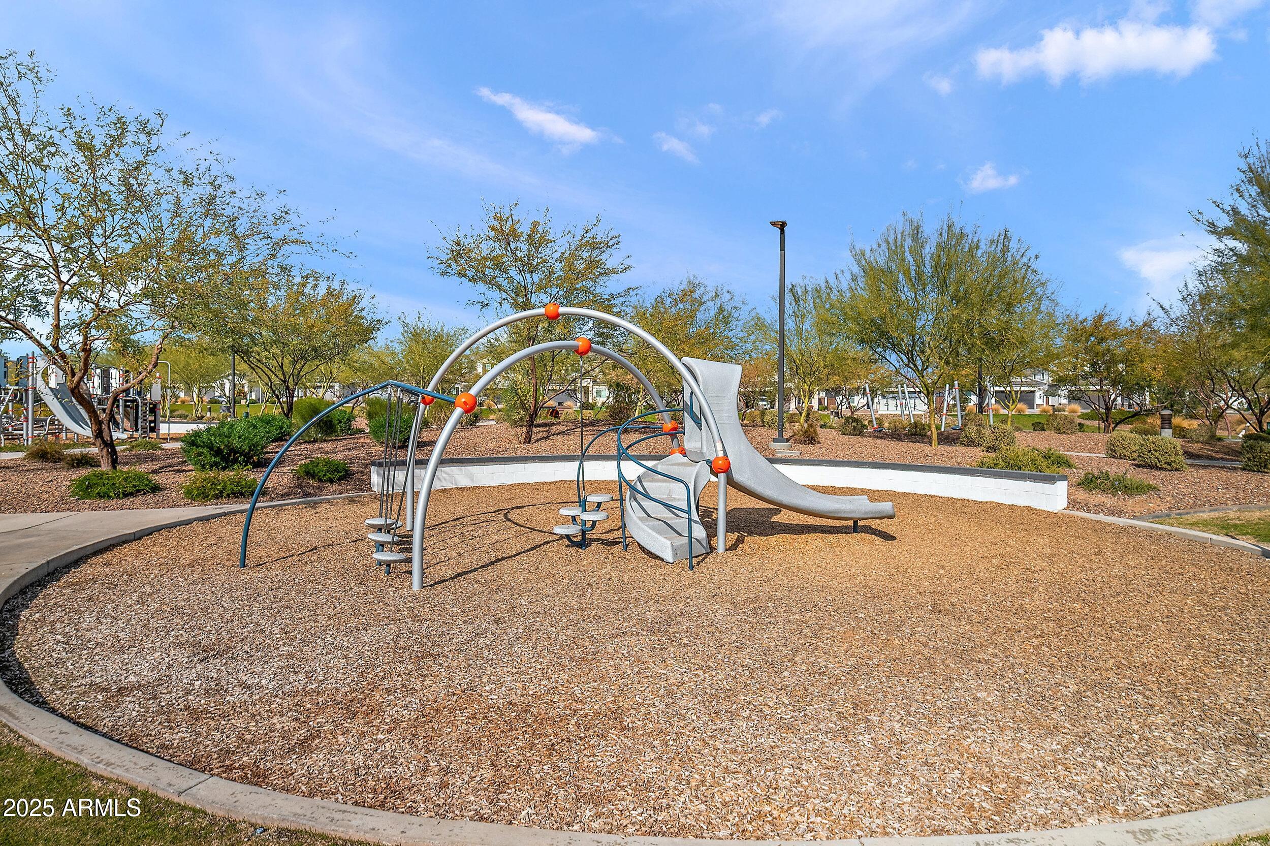 4864 E MURIEL Drive