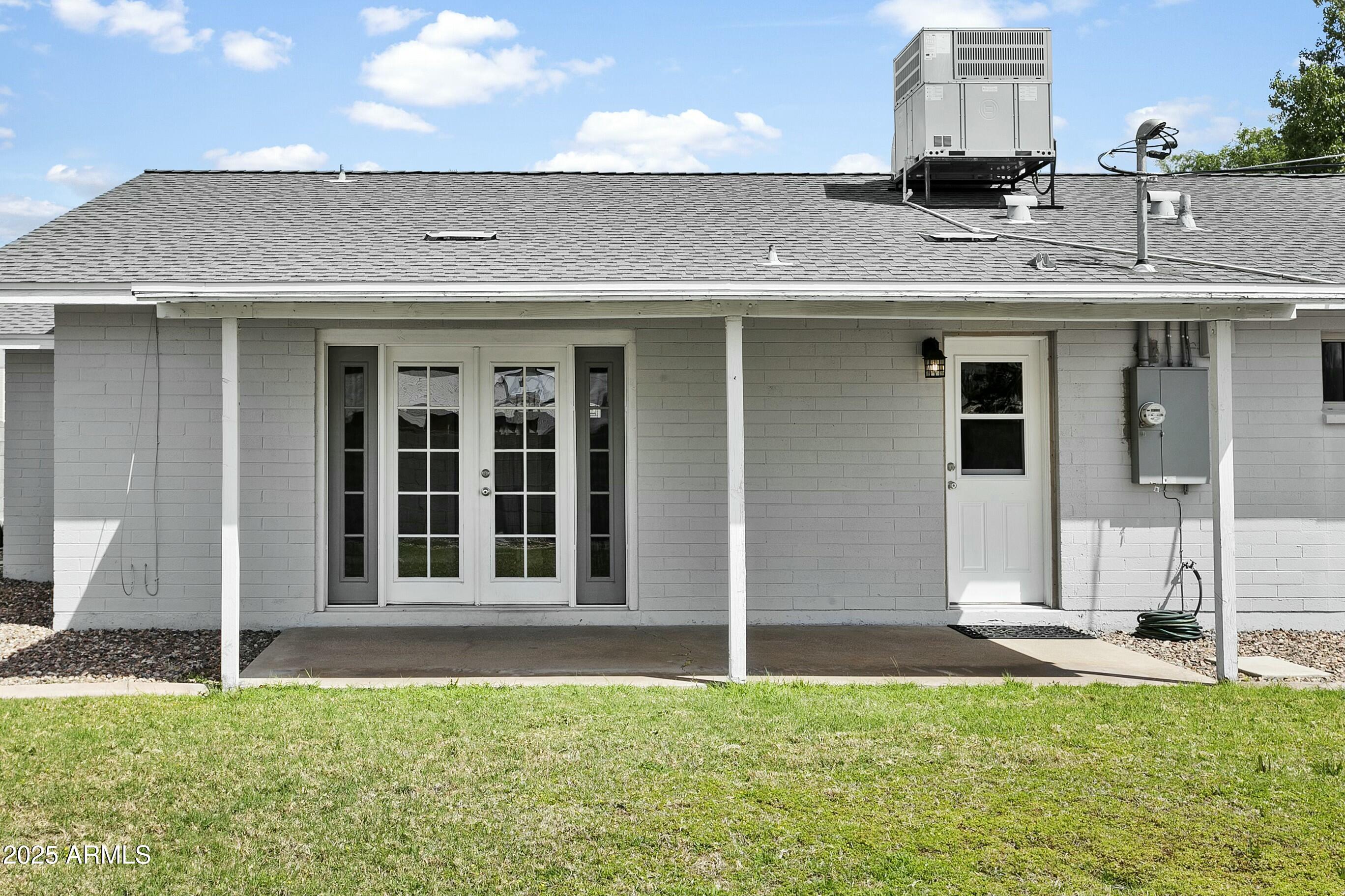 23 W FAIRMONT Drive