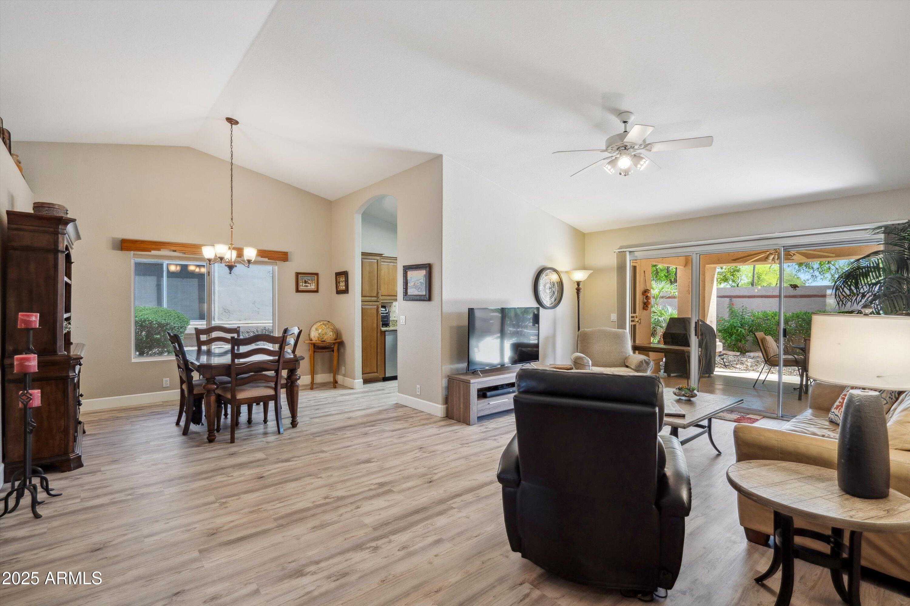 8405 W UTOPIA Road