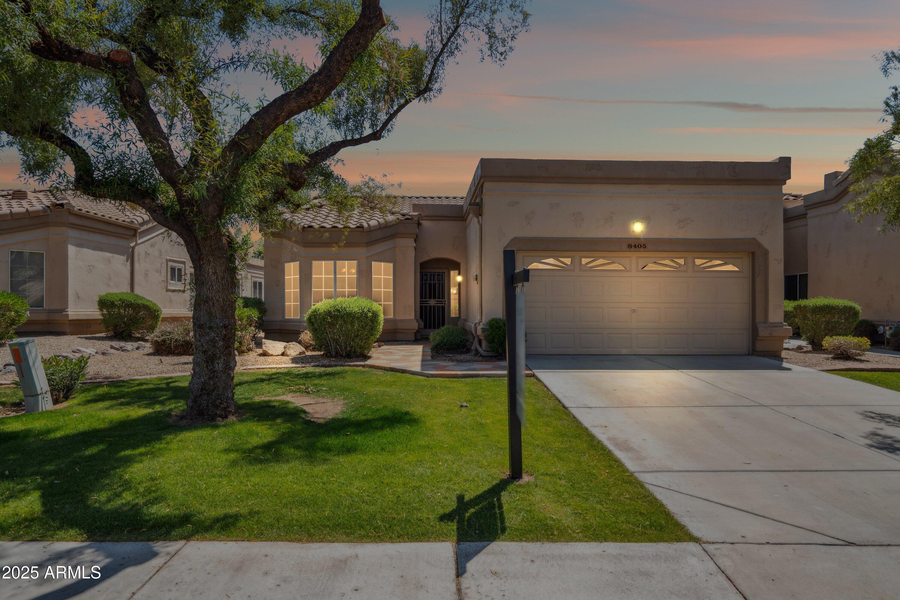 8405 W UTOPIA Road