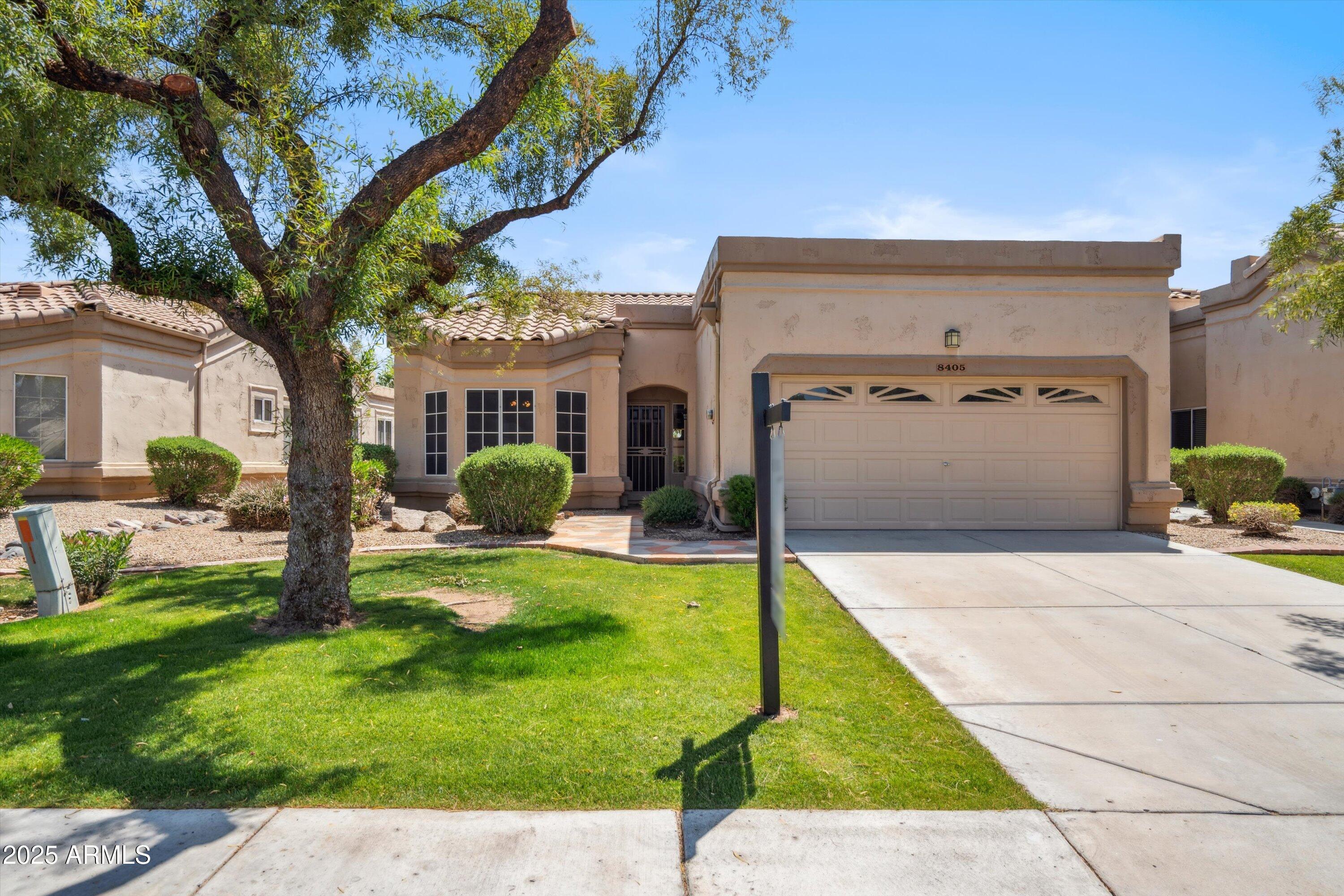 8405 W UTOPIA Road
