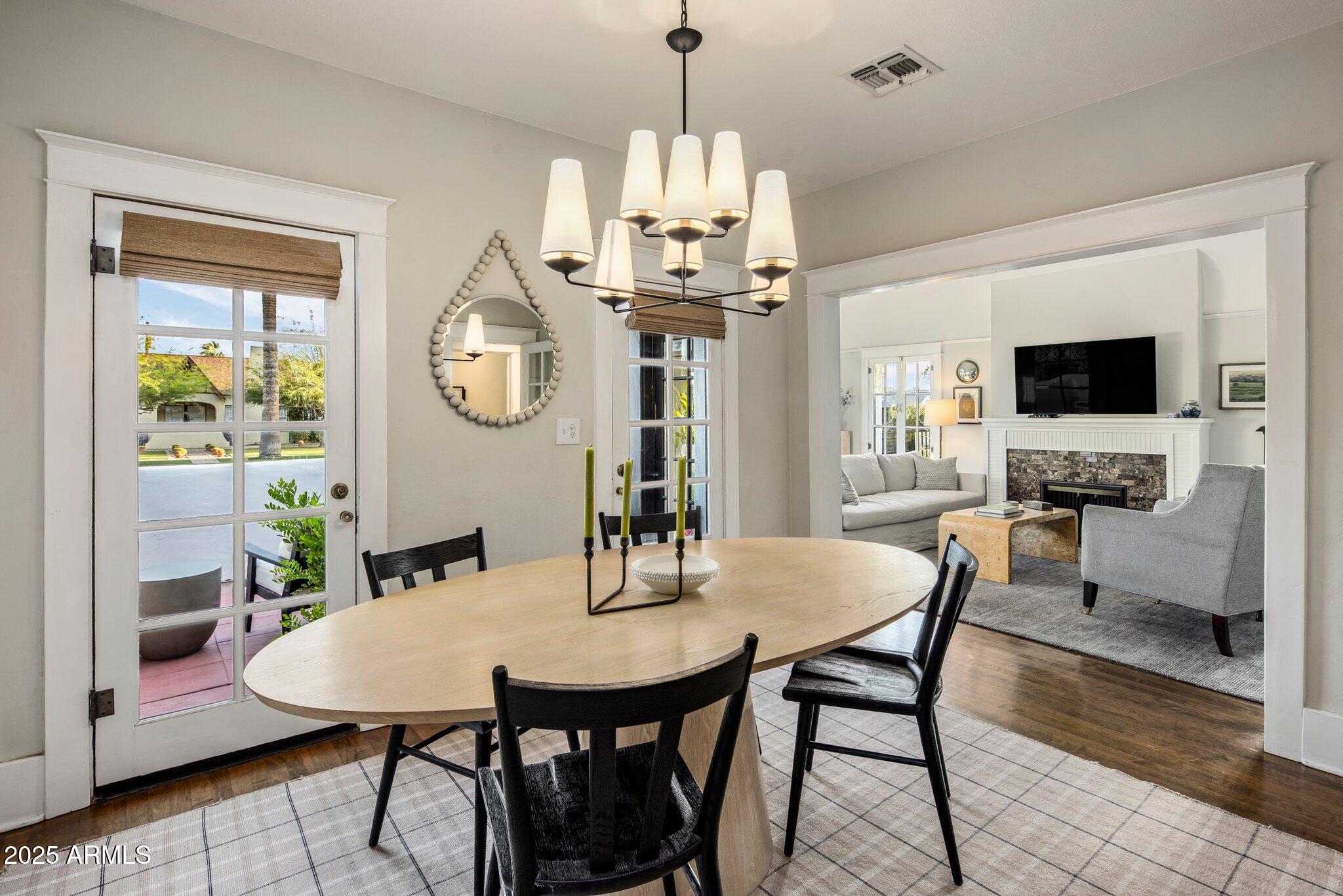 58 W WILSHIRE Drive