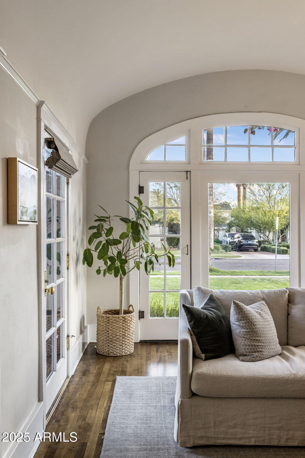 58 W WILSHIRE Drive