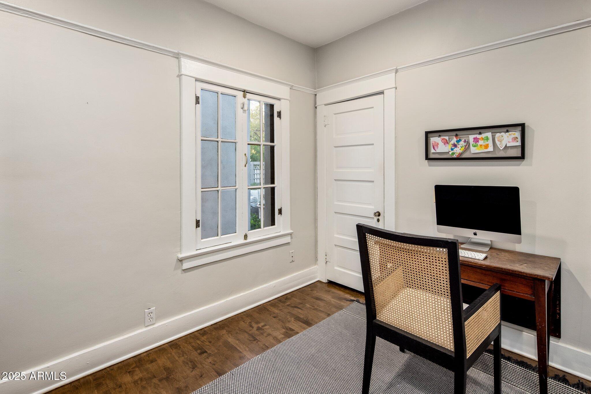 58 W WILSHIRE Drive