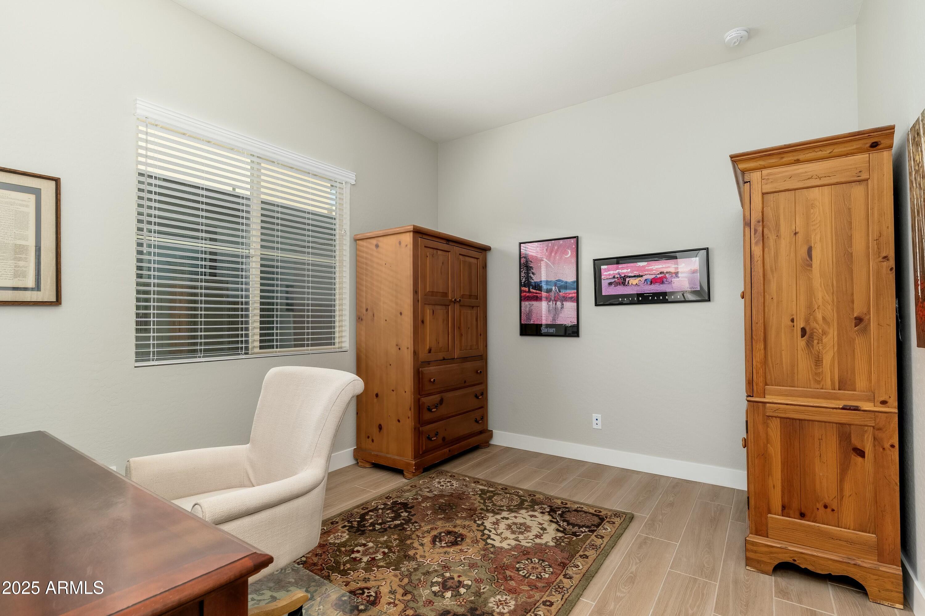 1290 E LODGEPOLE Court