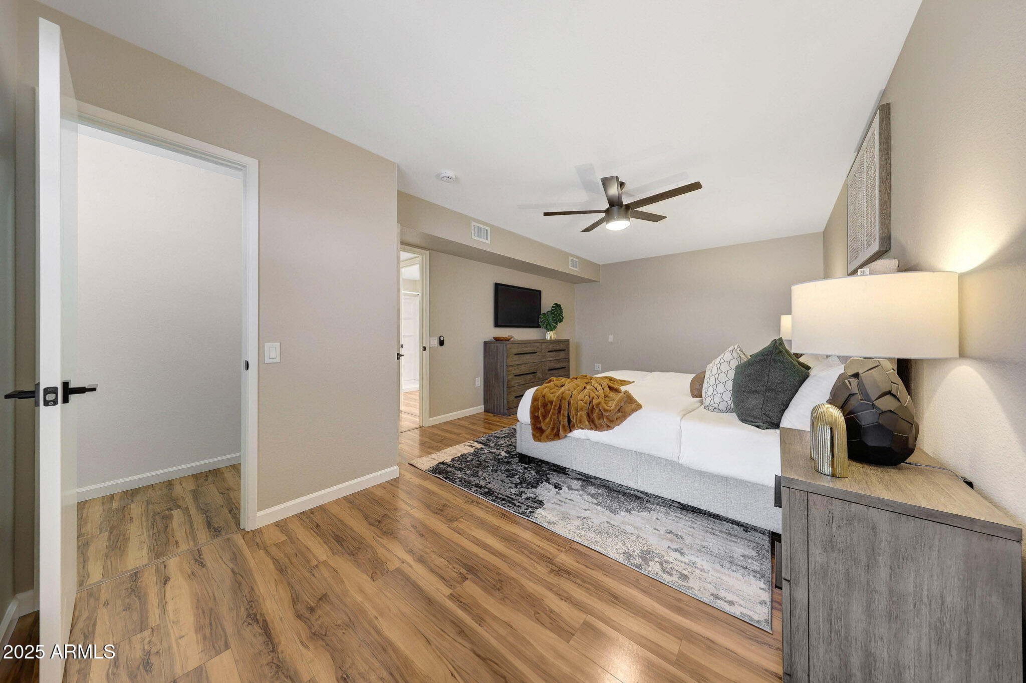 10713 W SANTA FE Drive
