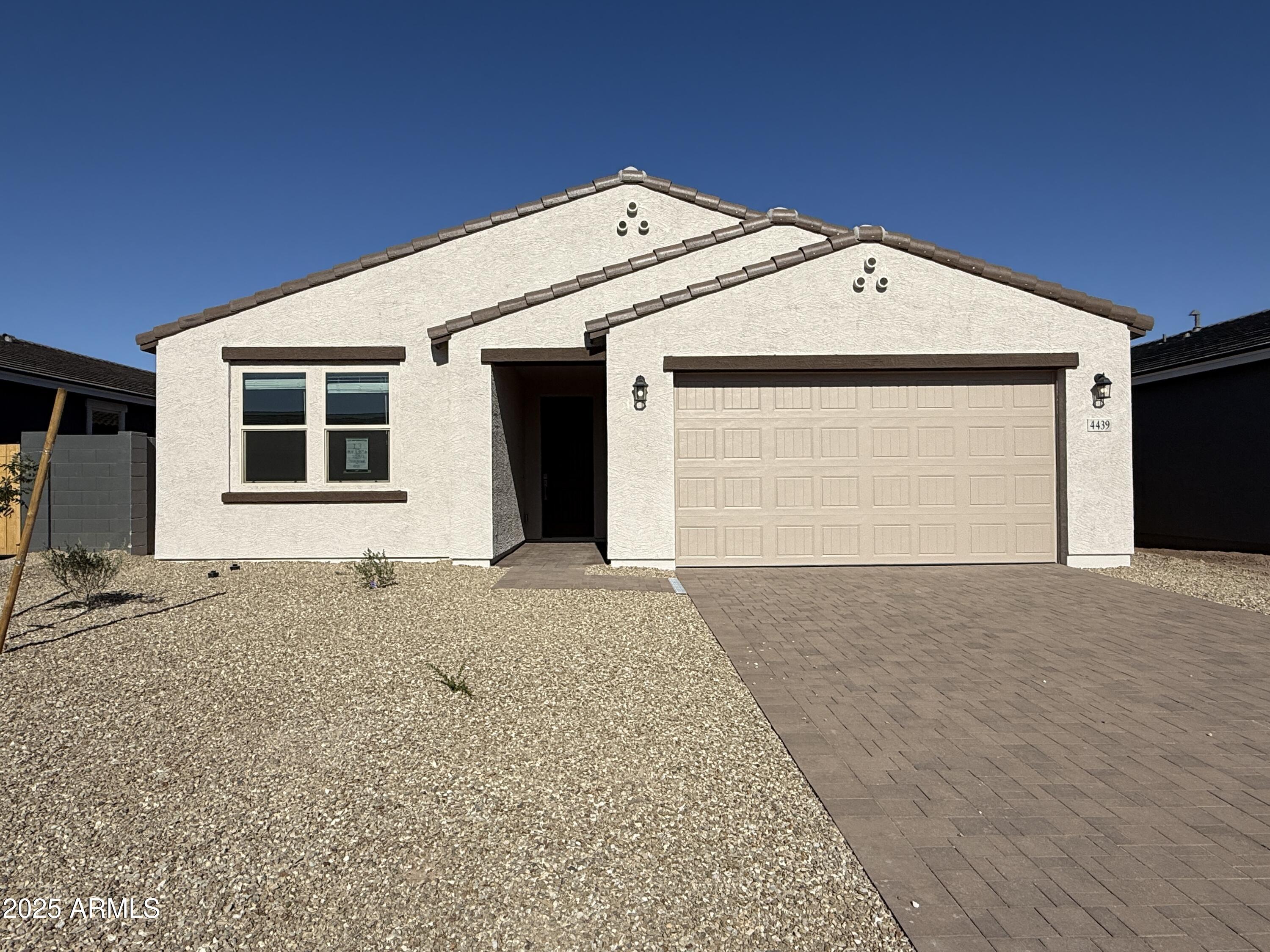 4439 S 95TH Drive