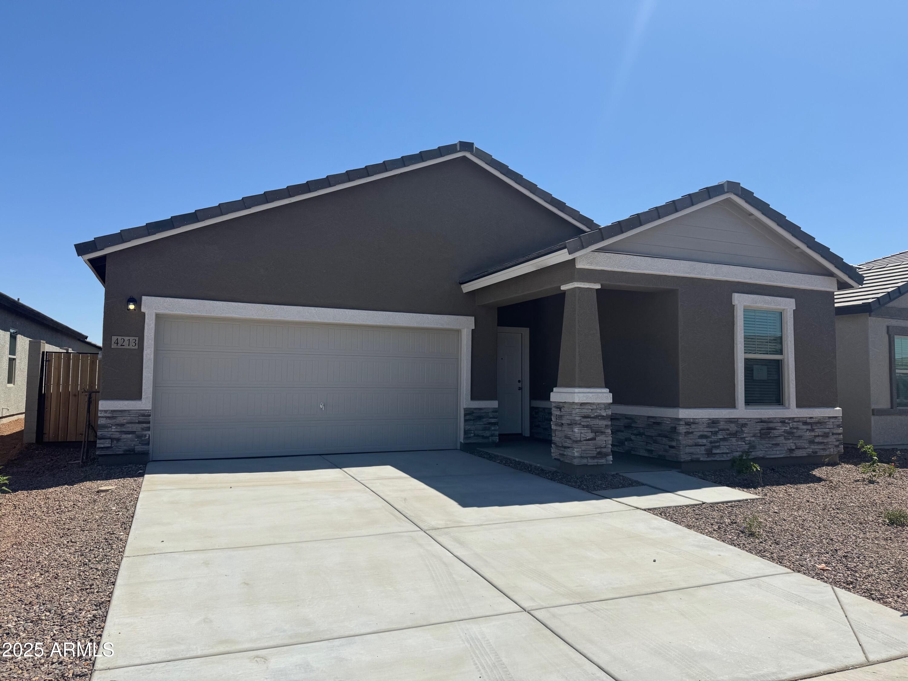4213 E Kolin Lane