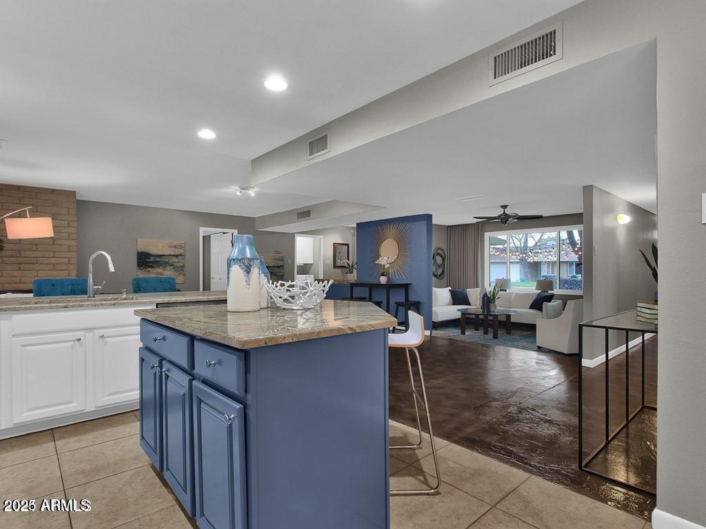 3809 N 87th Place