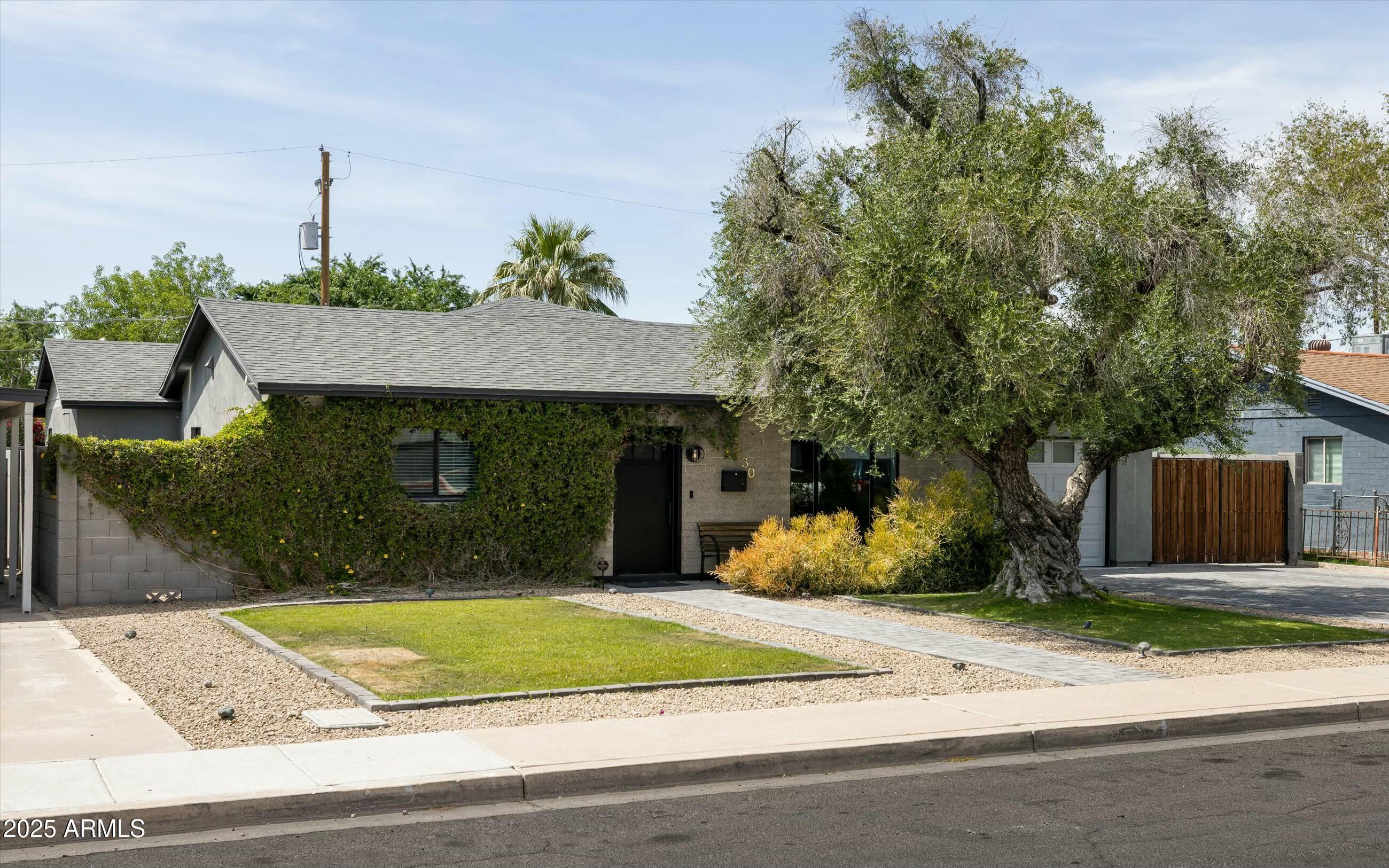 4530 N 15TH Street