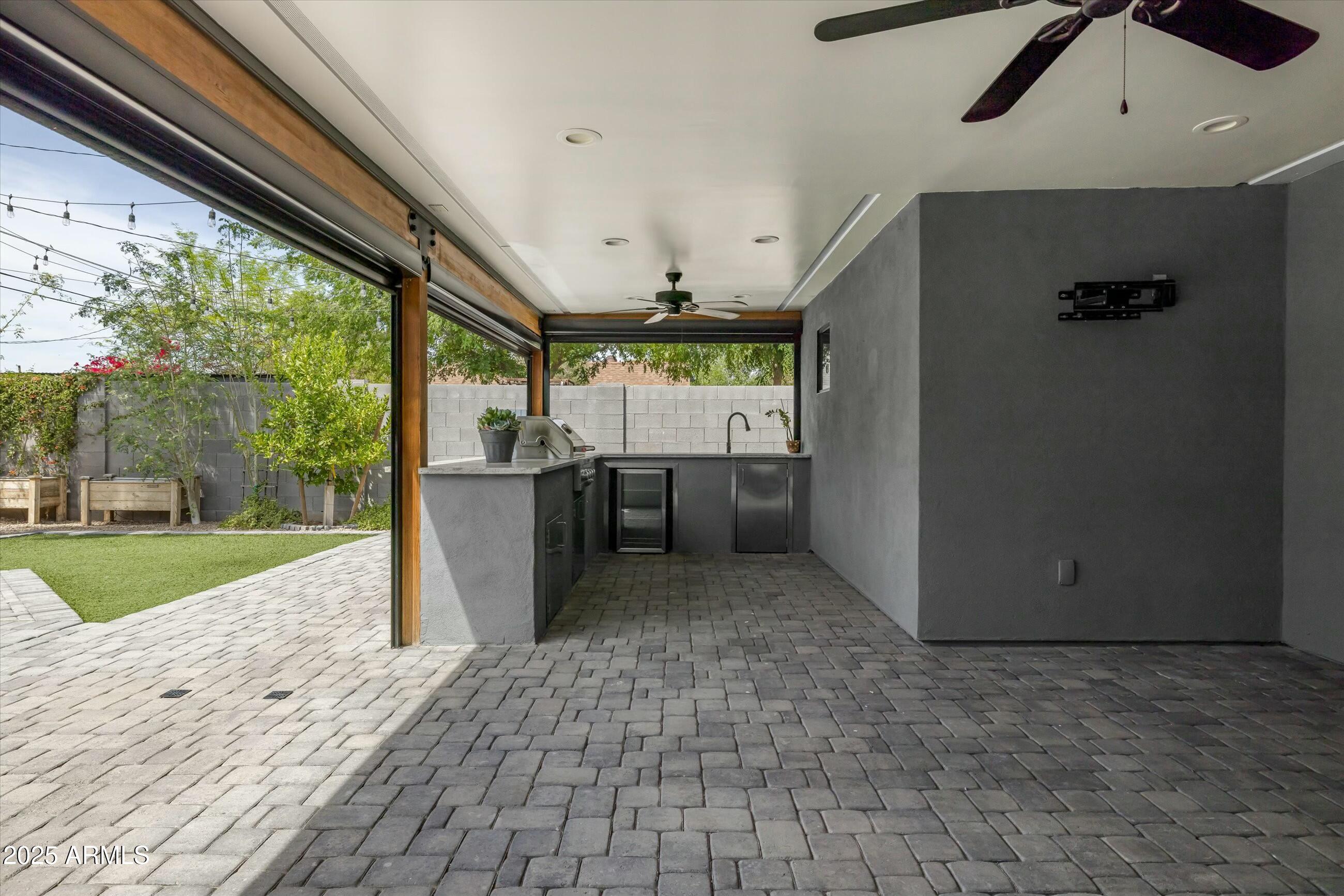 4530 N 15TH Street
