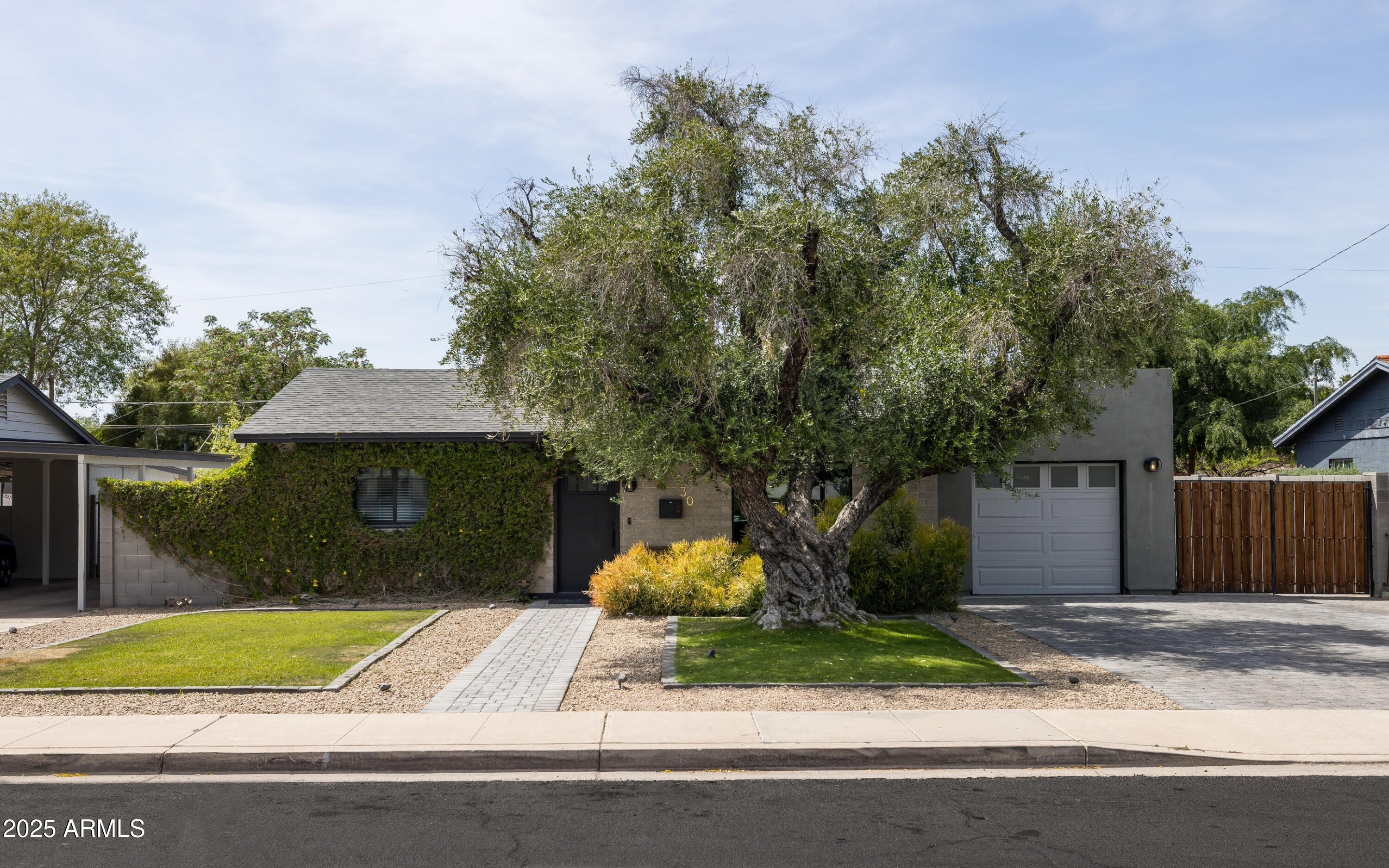 4530 N 15TH Street
