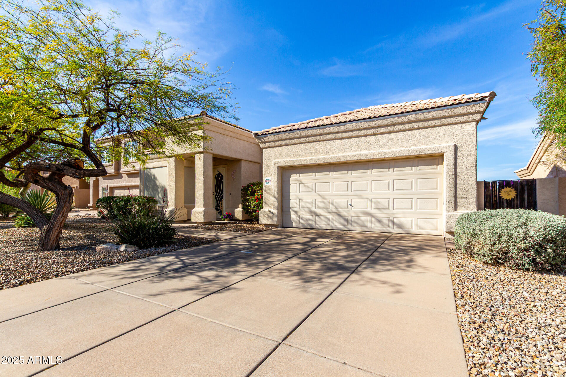 16032 E GLENVIEW Drive