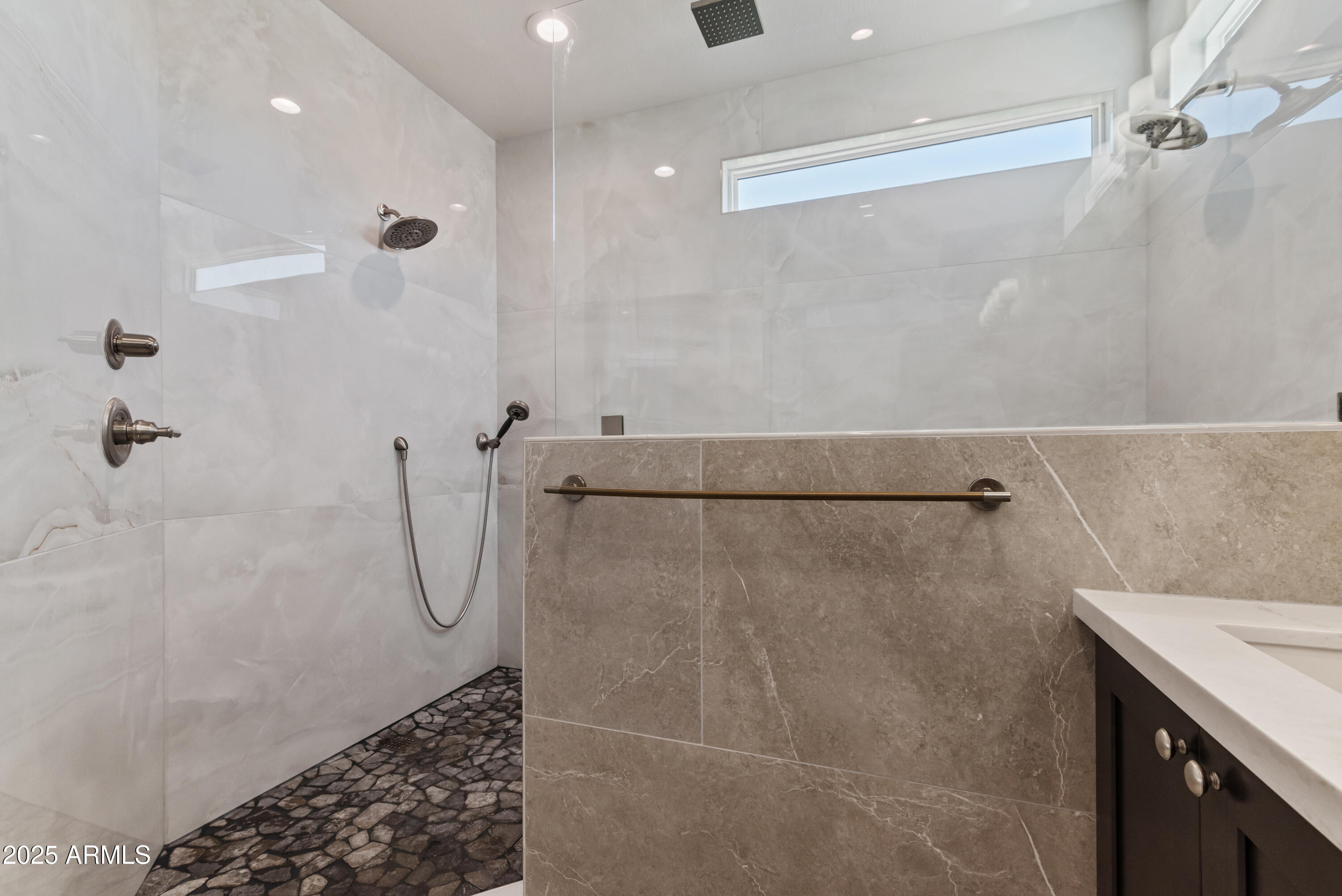 162 W EL FREDA Road