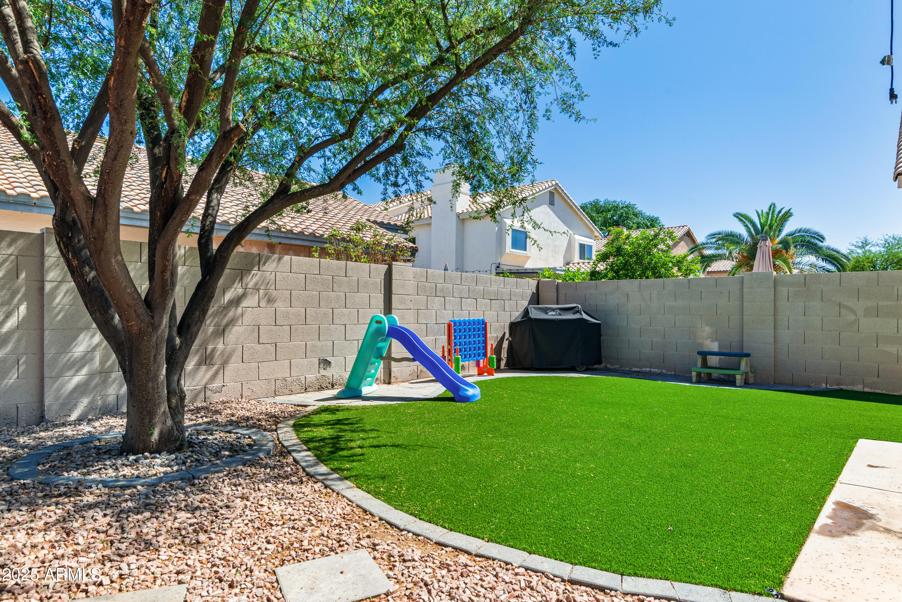 162 W EL FREDA Road