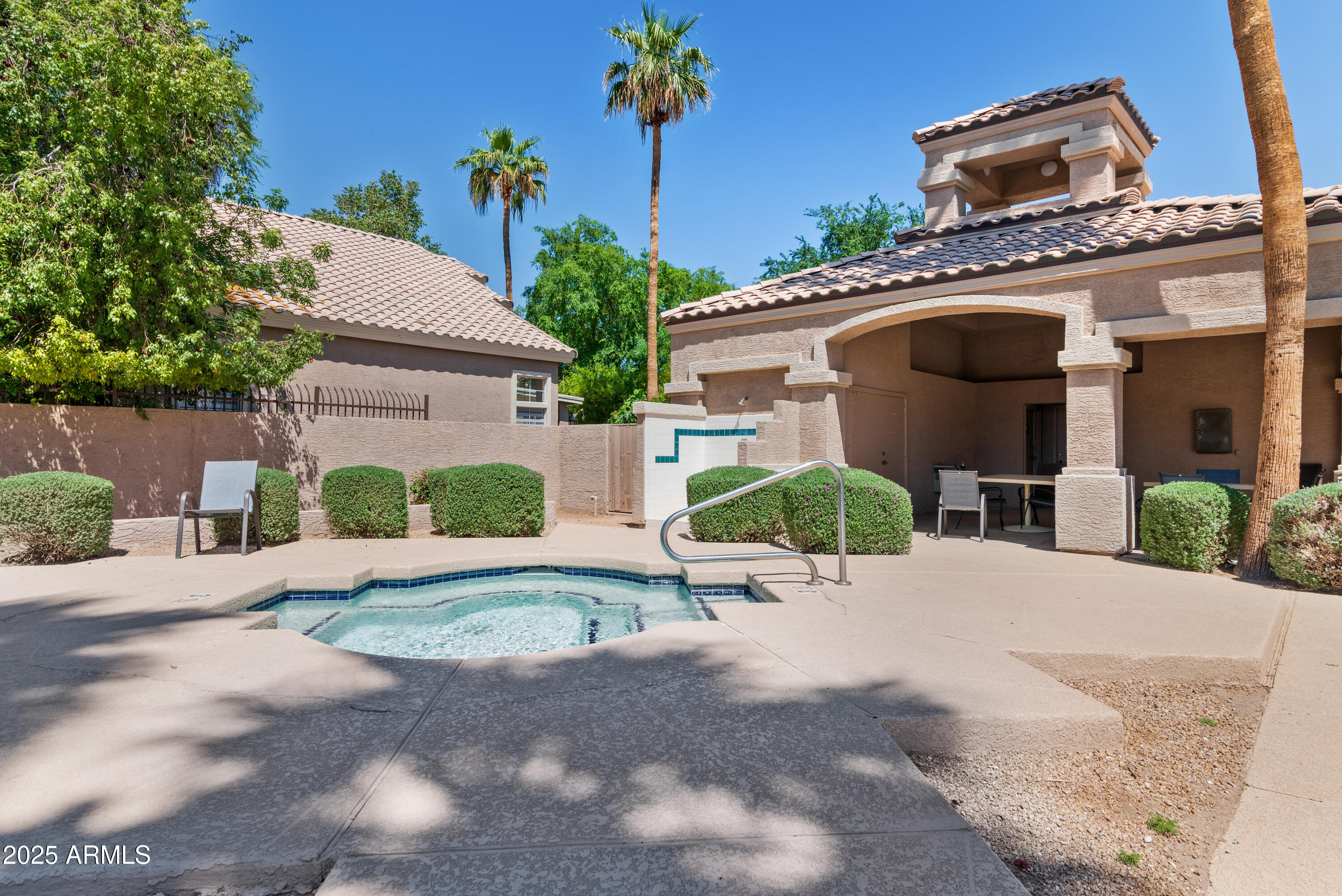 162 W EL FREDA Road