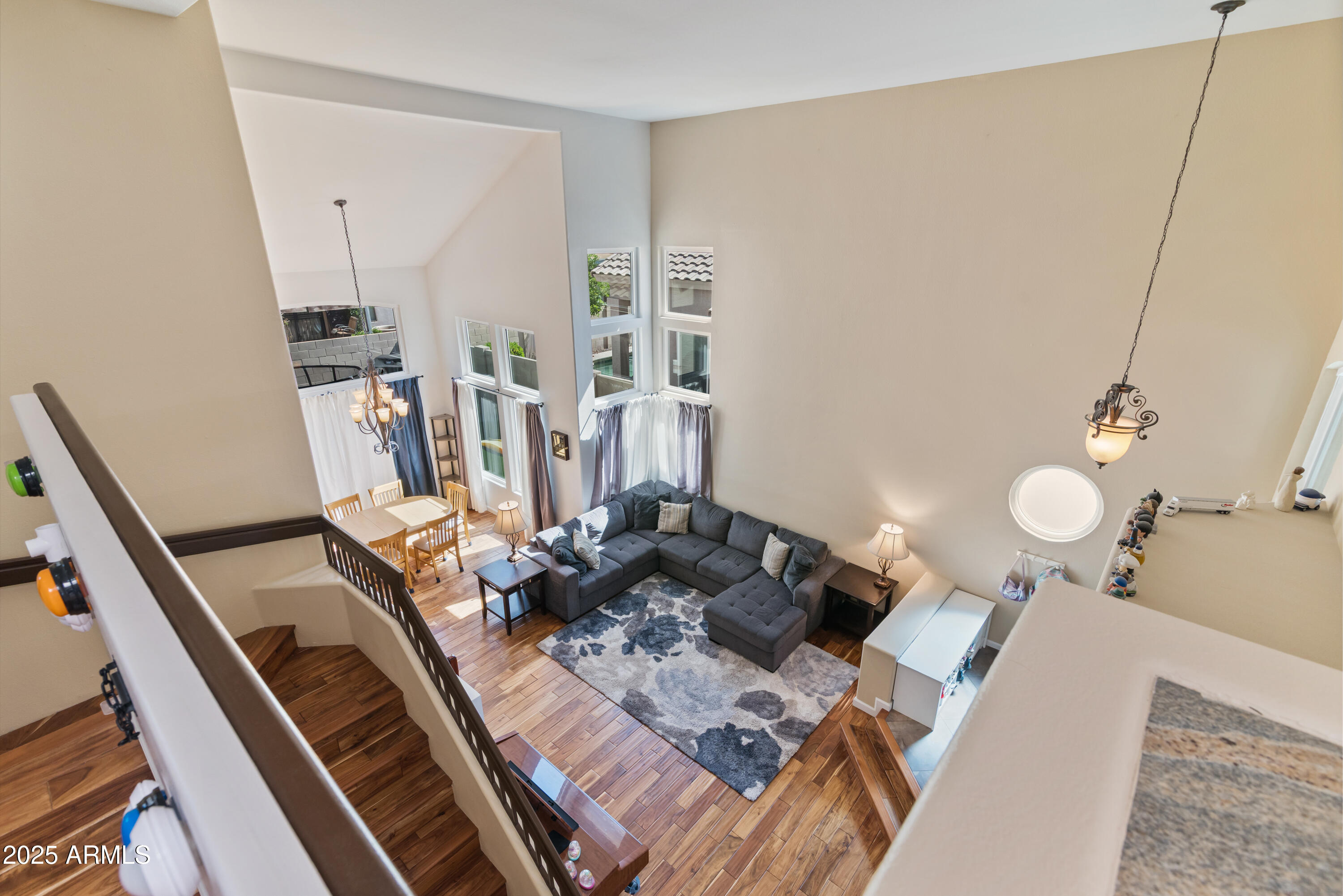 162 W EL FREDA Road
