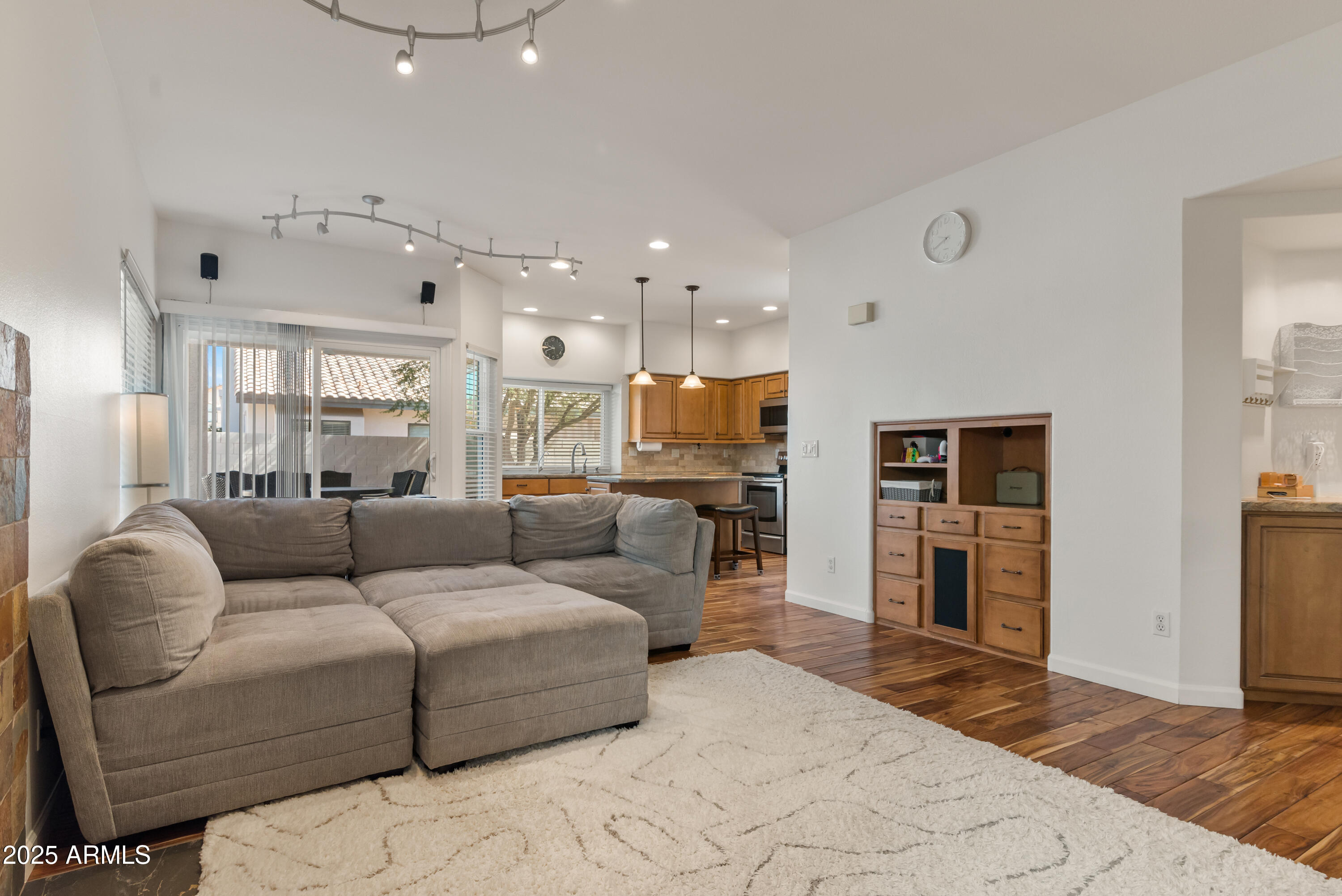 162 W EL FREDA Road