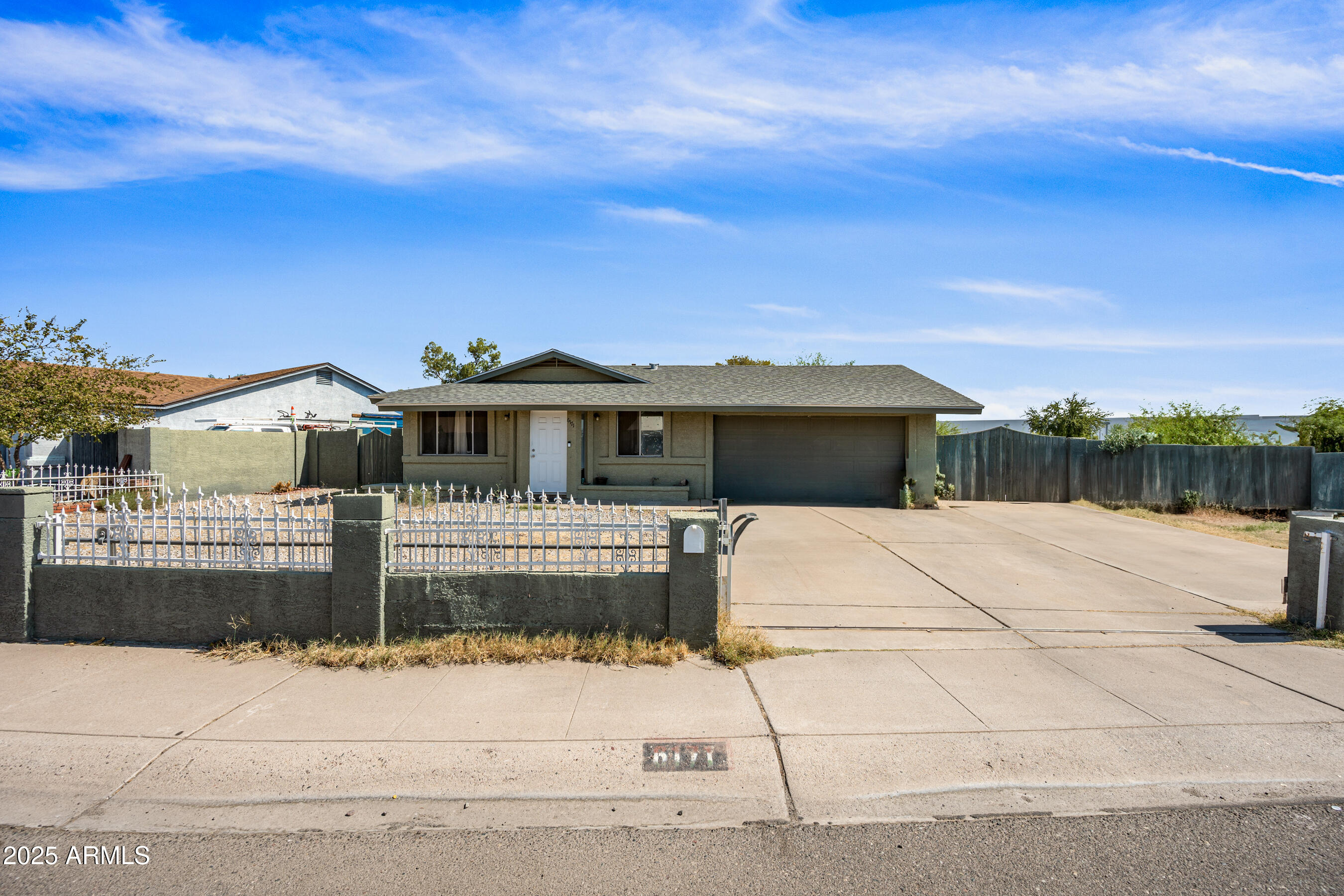 6171 W MCKINLEY Street