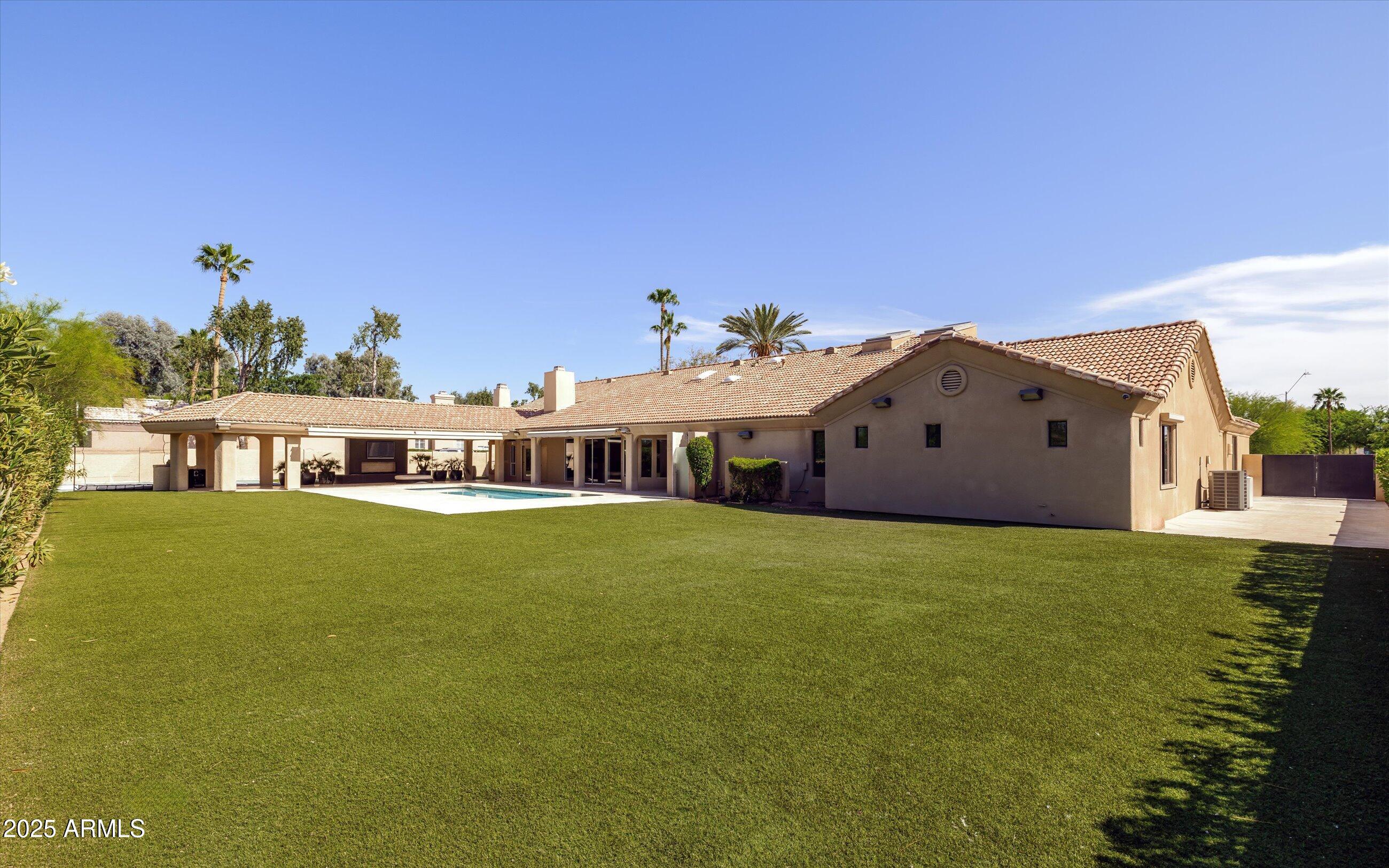 7424 E DESERT COVE Avenue