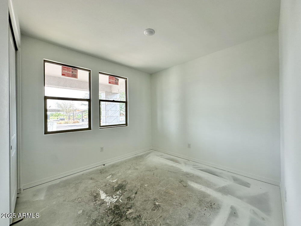 22816 E ROUNDUP Way
