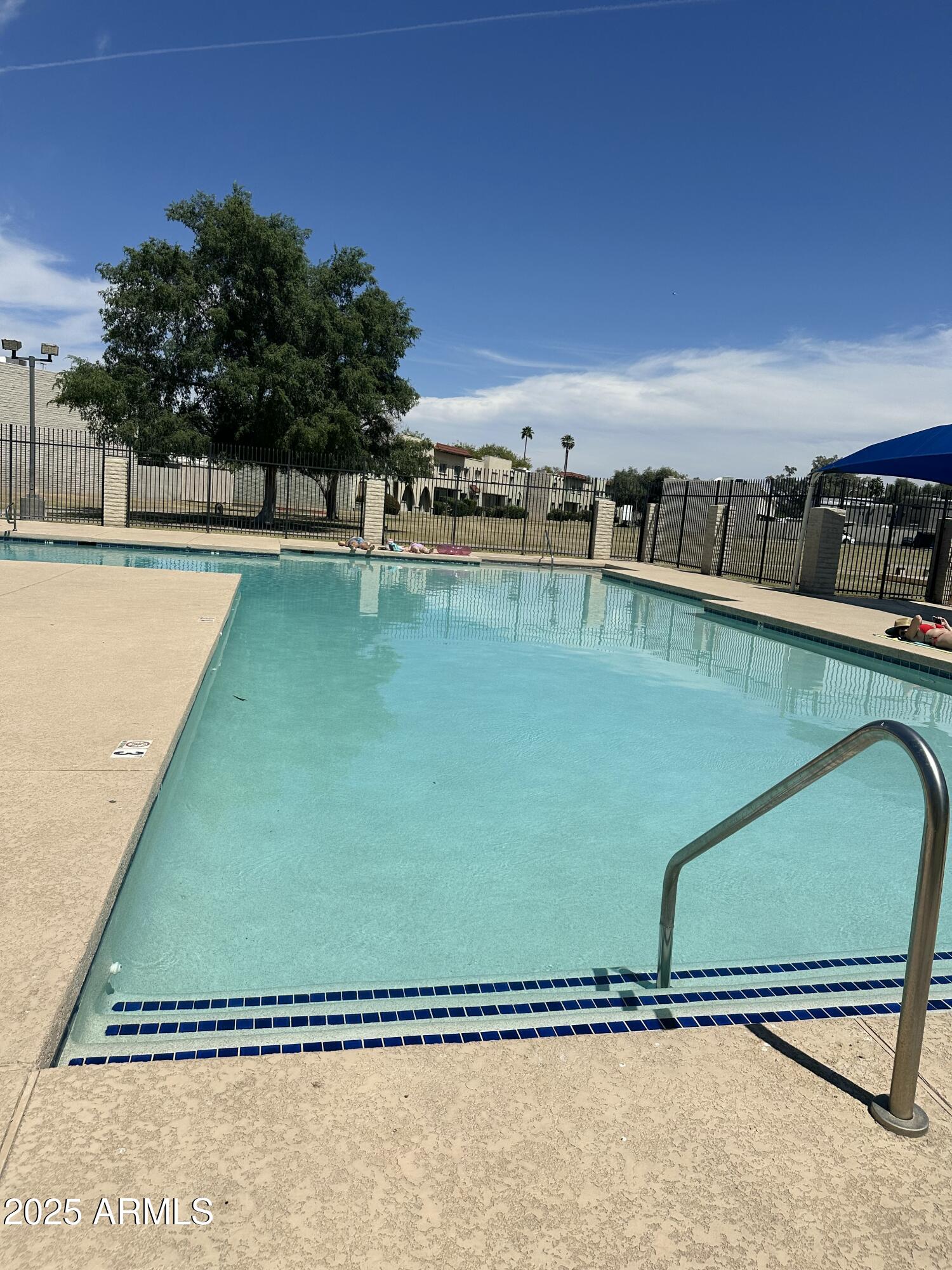 225 N STANDAGE 139