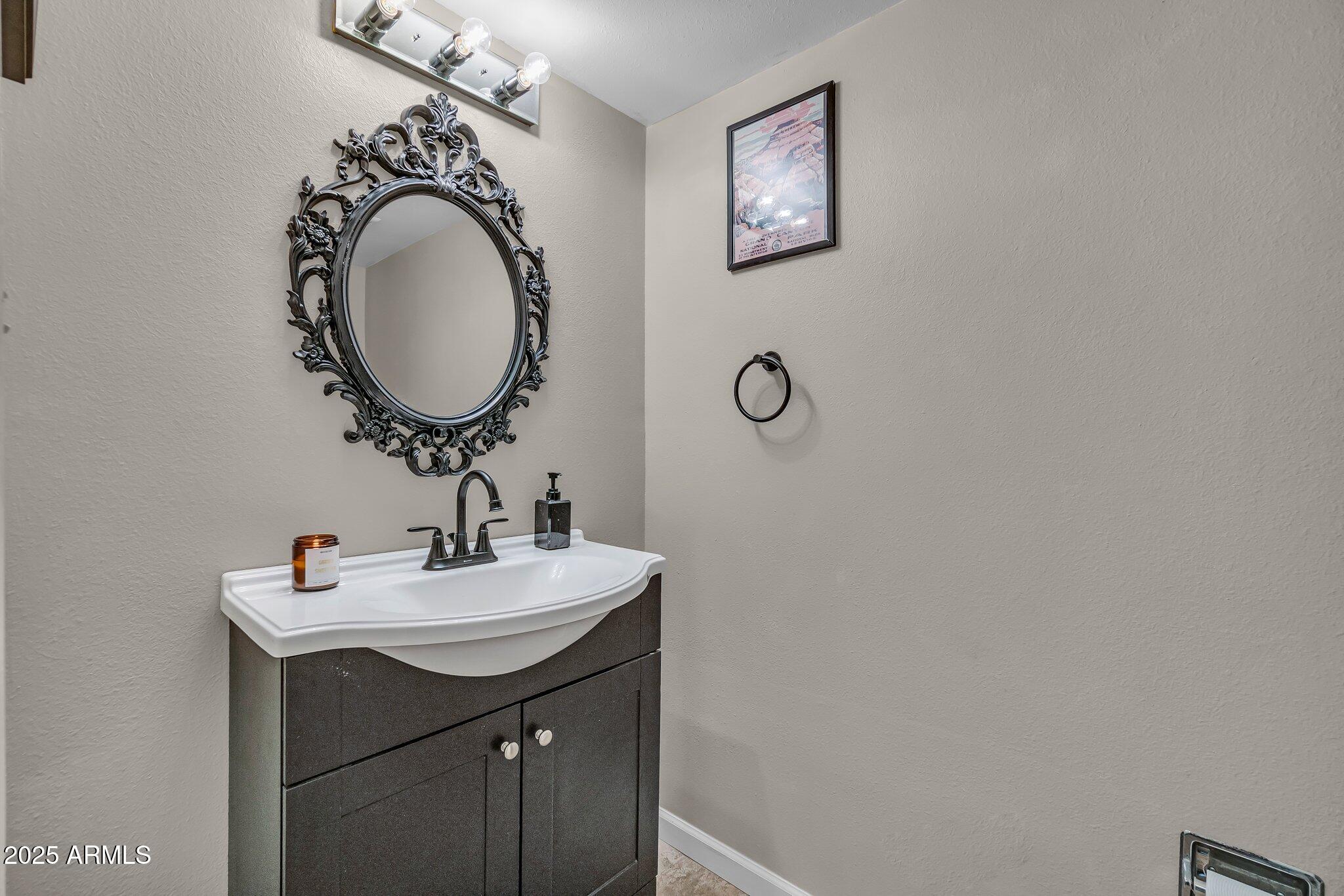 225 N STANDAGE 139