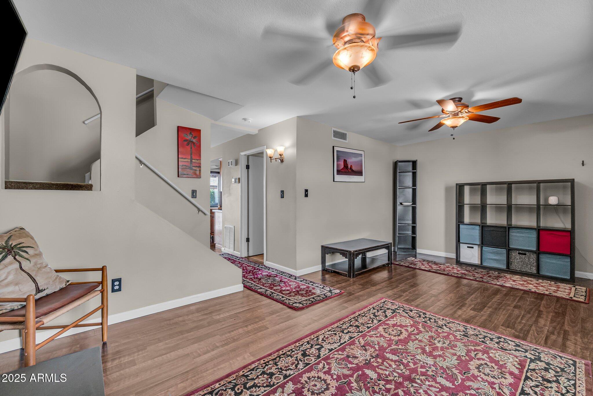 225 N STANDAGE 139