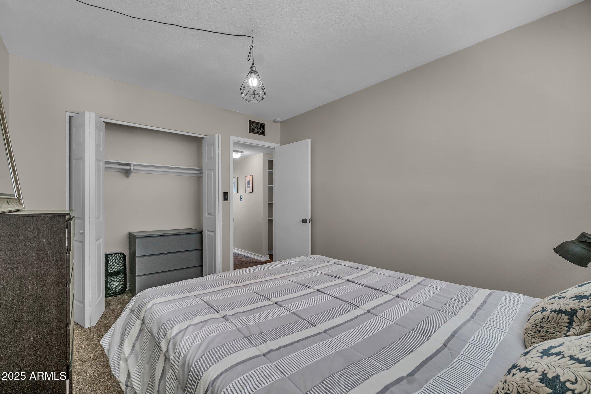 225 N STANDAGE 139