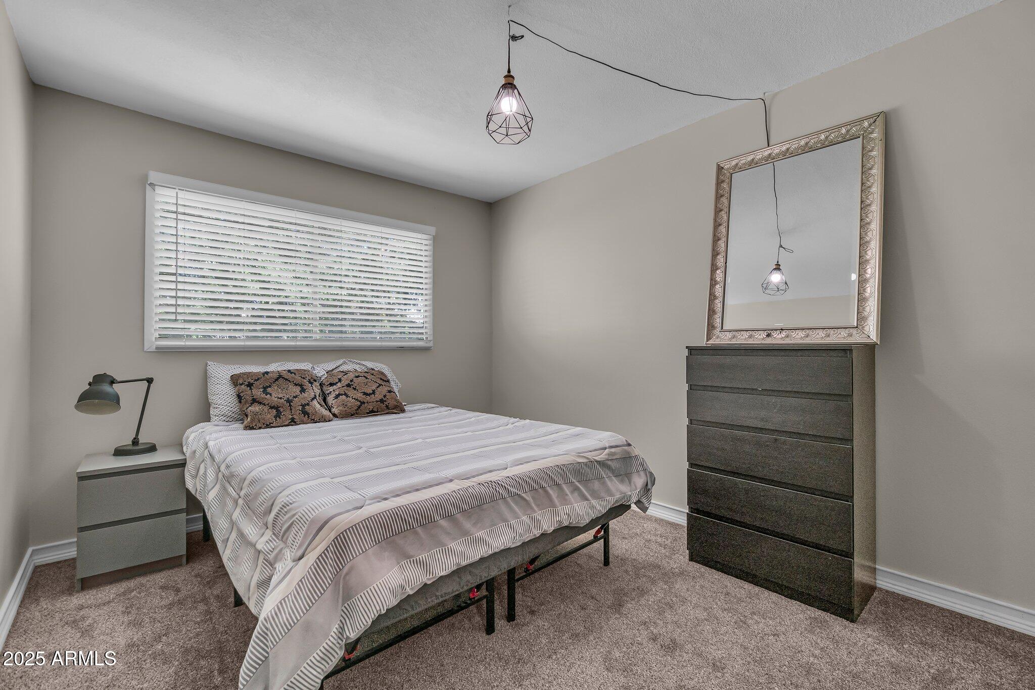 225 N STANDAGE 139