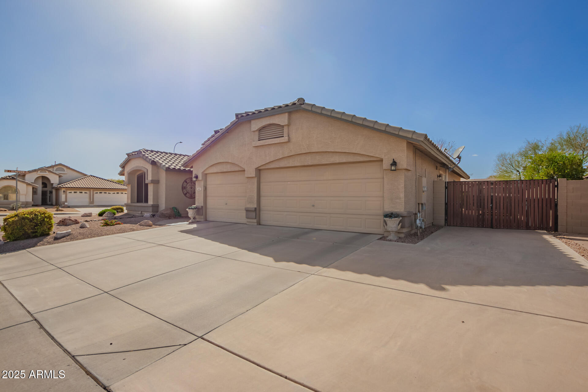 462 S MARIE Drive