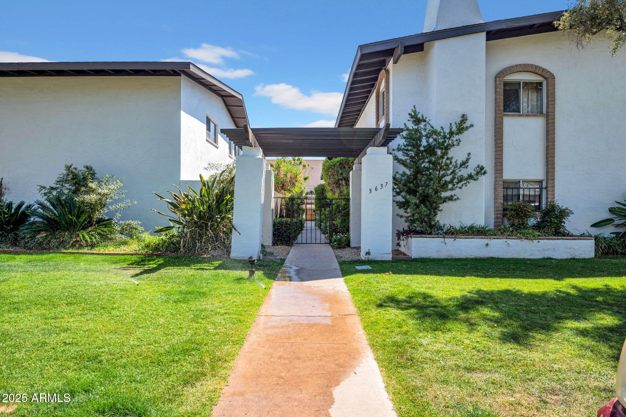 3637 E MONTEROSA Street 3