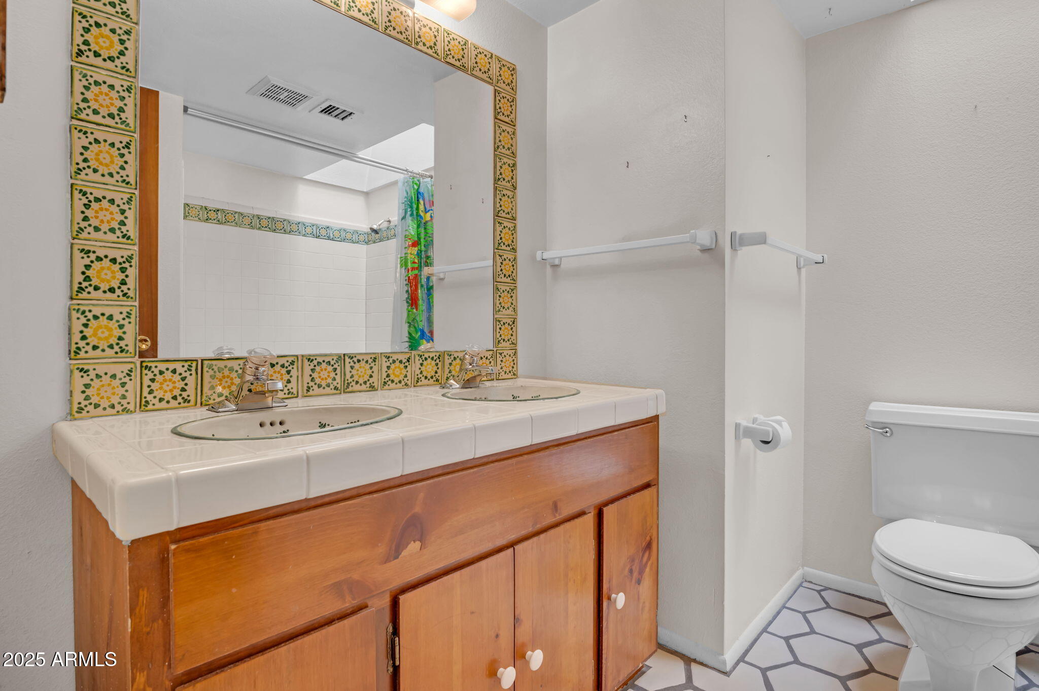 3637 E MONTEROSA Street 3
